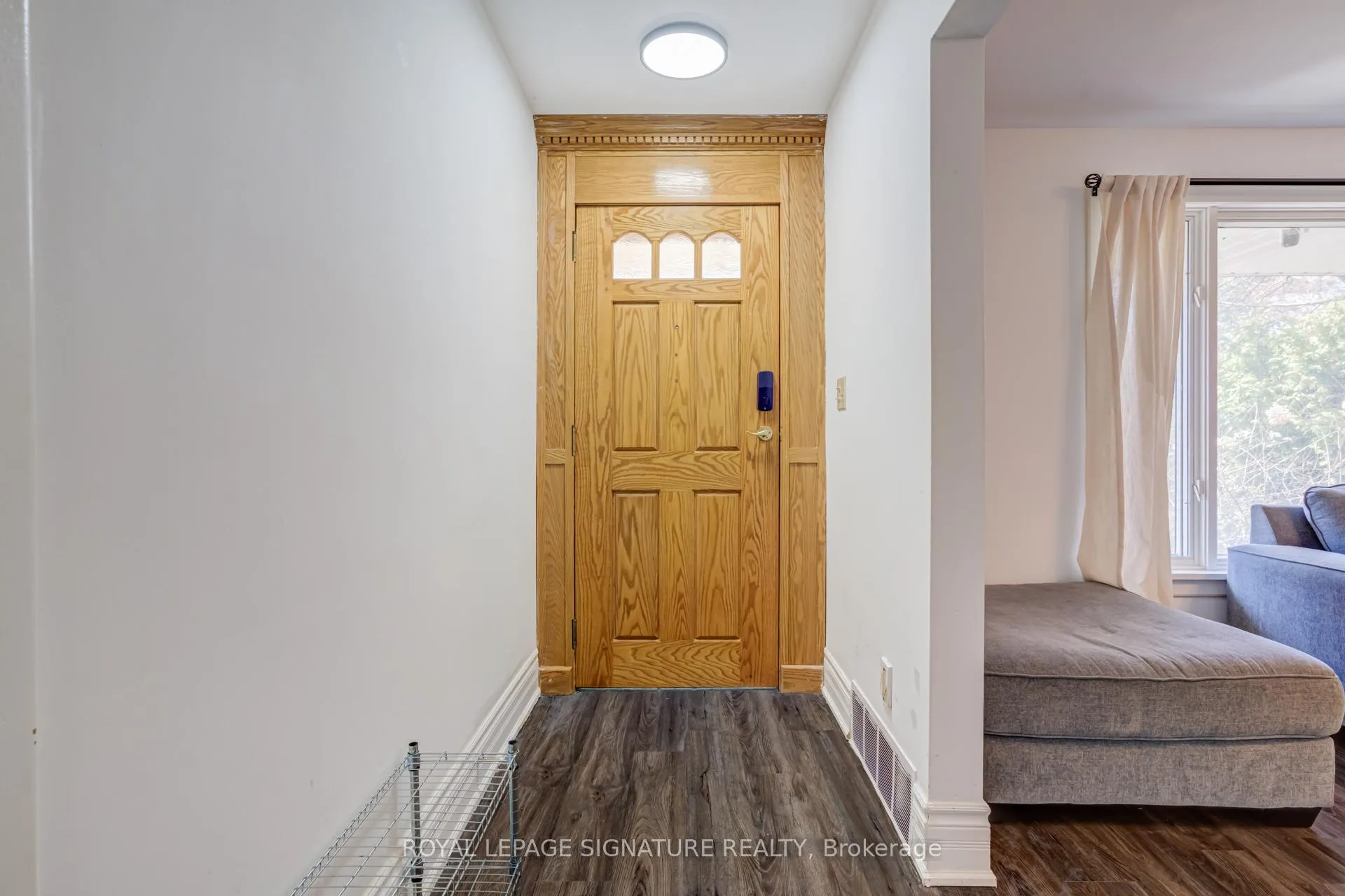 Photo 5 of 411 Maplehurst Avenue, Oakville, West — HOMEH