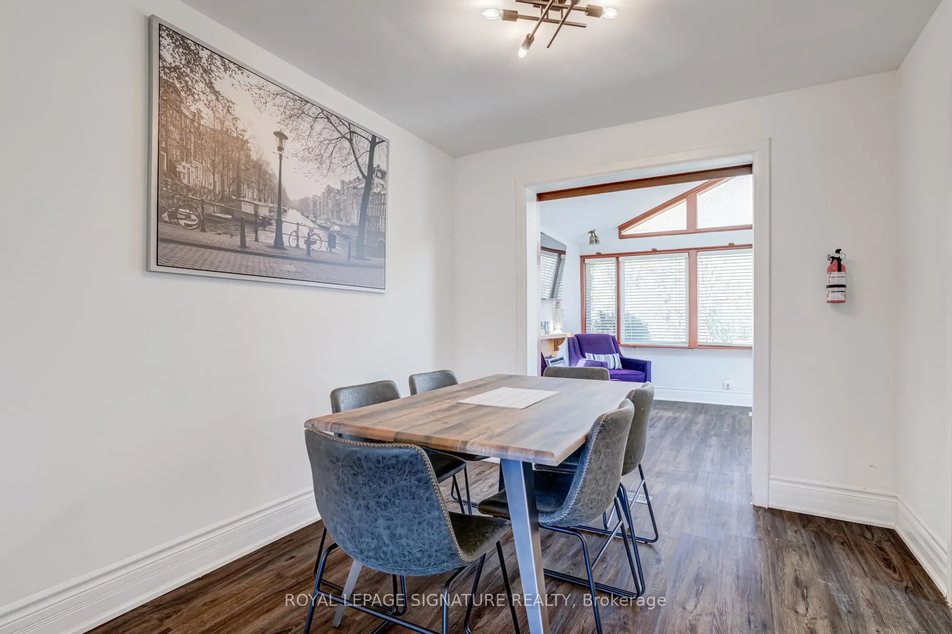 Photo 9 of 411 Maplehurst Avenue, Oakville, West — HOMEH