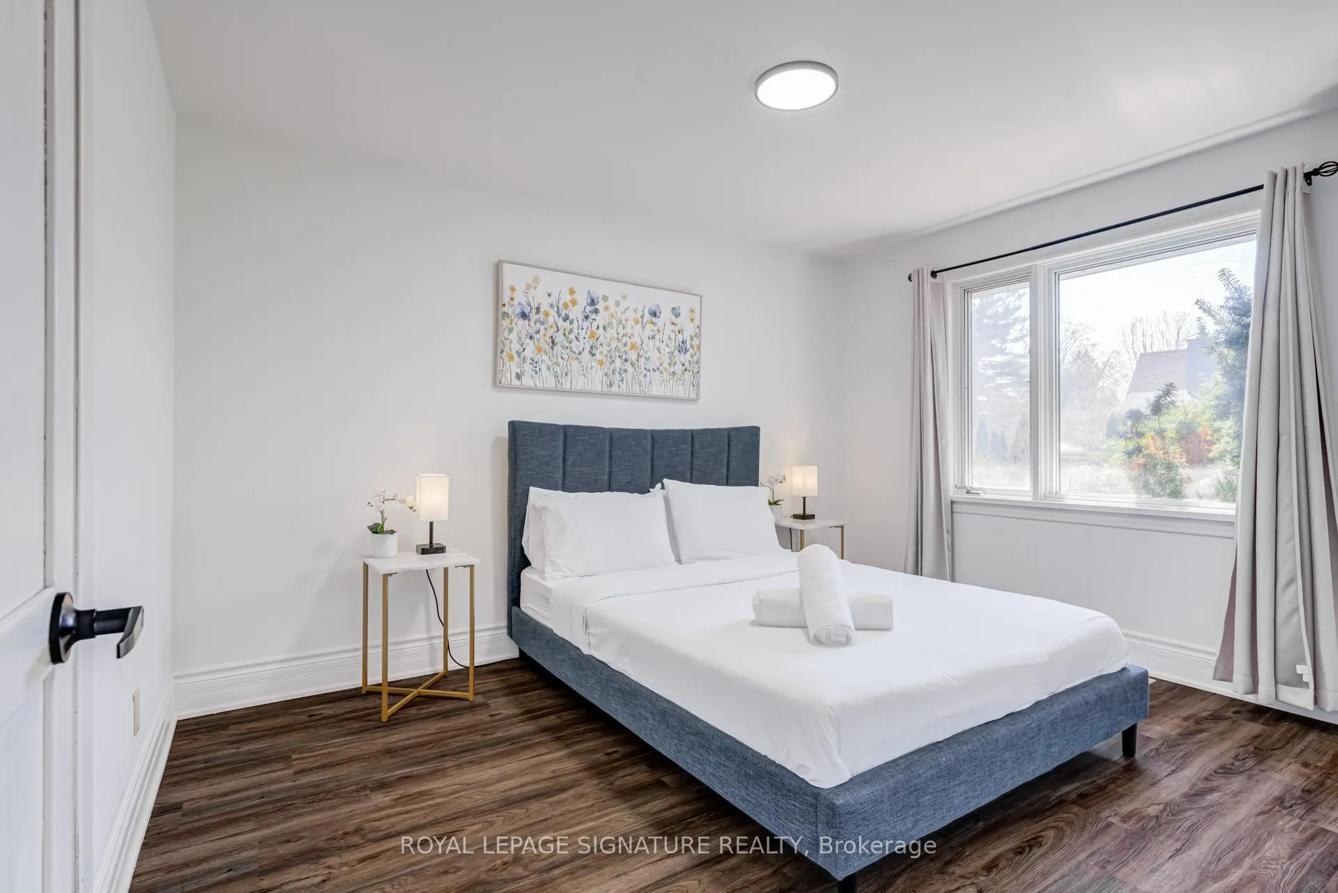 Photo 14 of 411 Maplehurst Avenue, Oakville, West — HOMEH