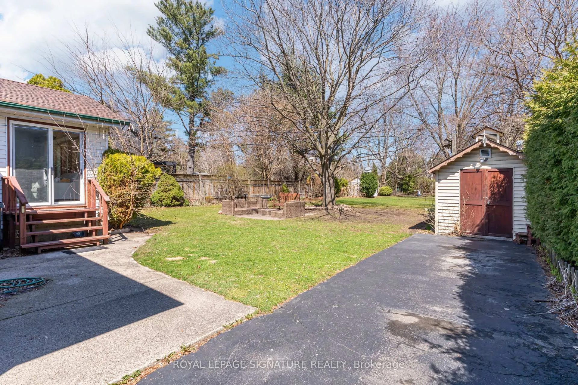 Photo 22 of 411 Maplehurst Avenue, Oakville, West — HOMEH