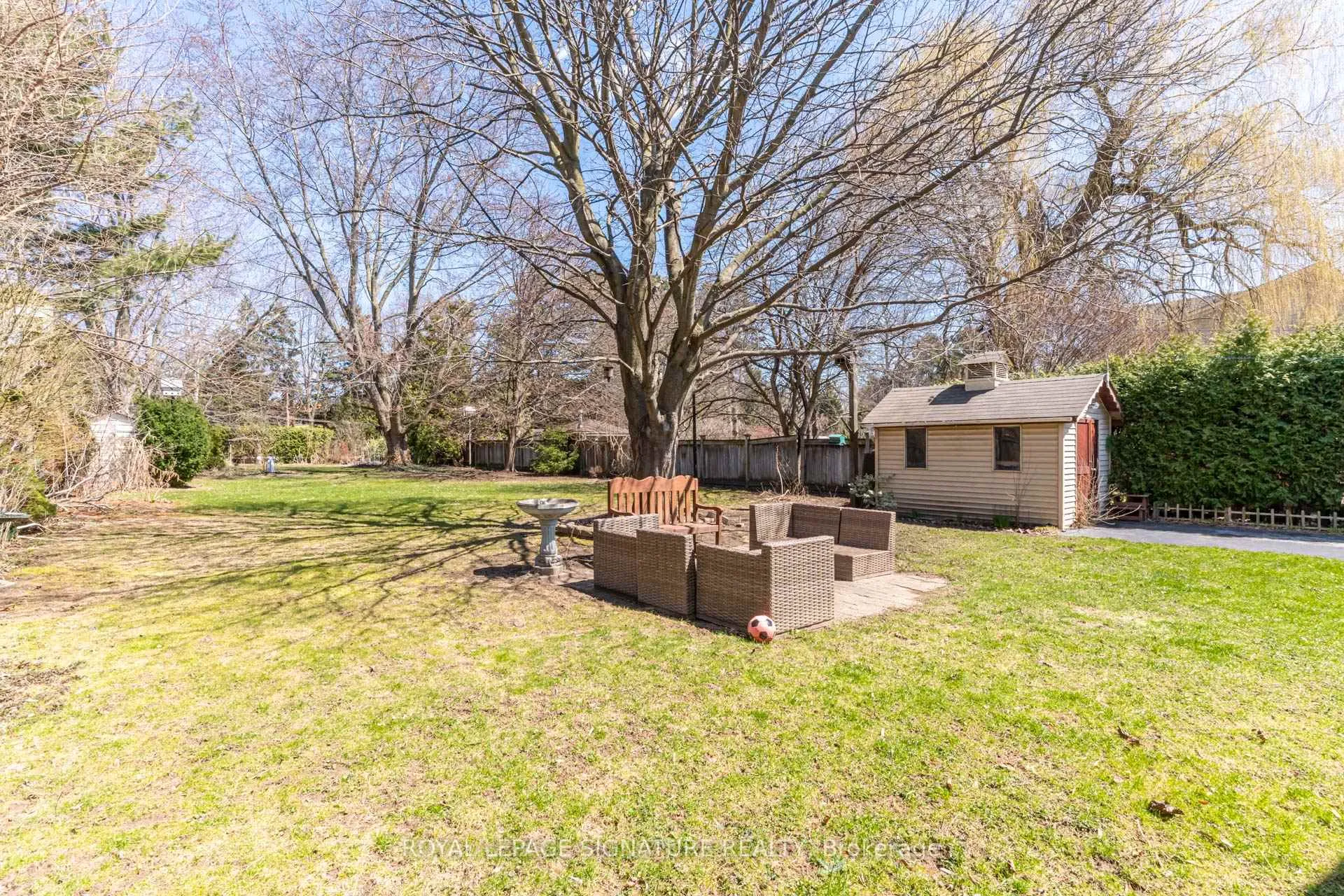 Photo 24 of 411 Maplehurst Avenue, Oakville, West — HOMEH