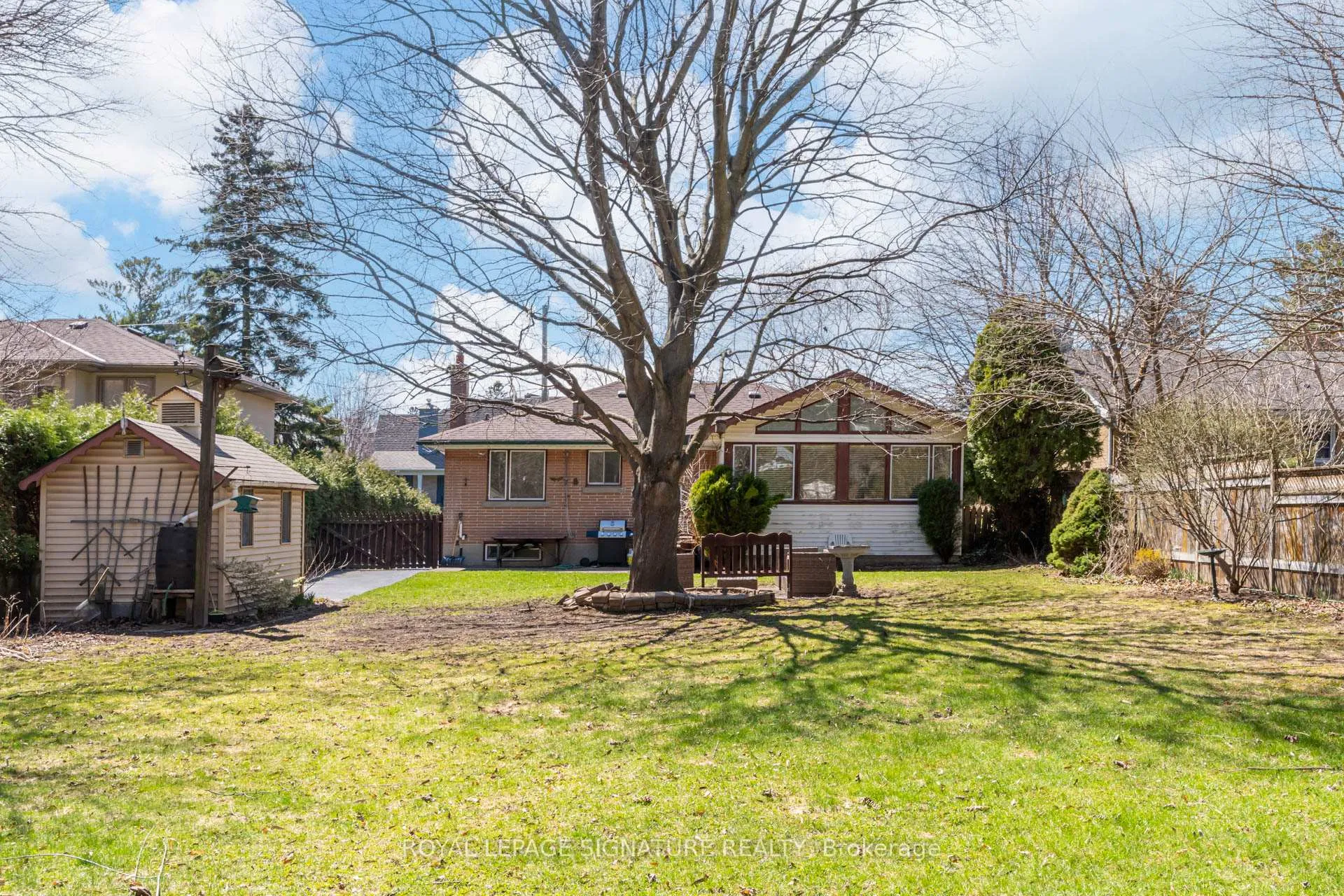 Photo 25 of 411 Maplehurst Avenue, Oakville, West — HOMEH