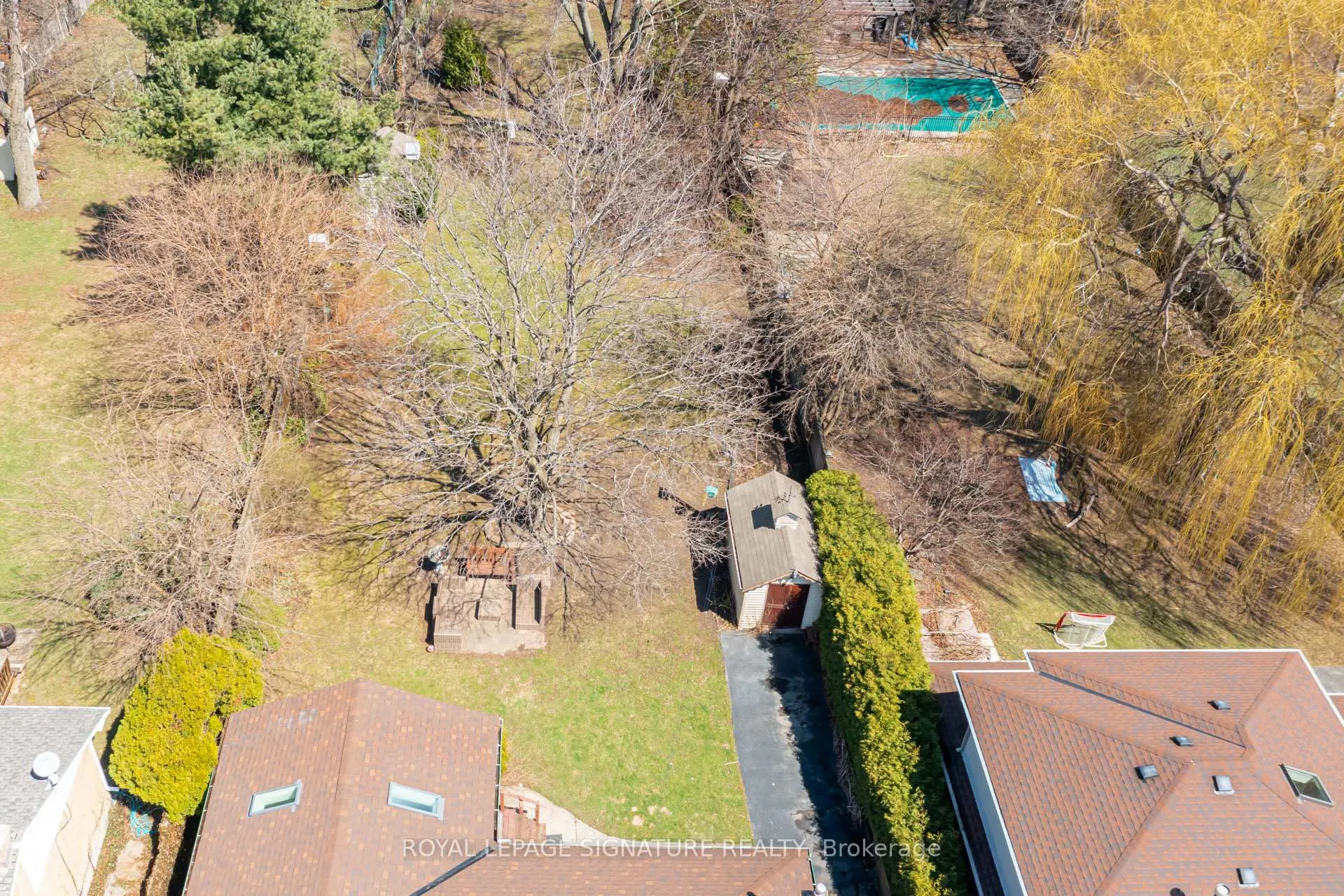 Photo 29 of 411 Maplehurst Avenue, Oakville, West — HOMEH
