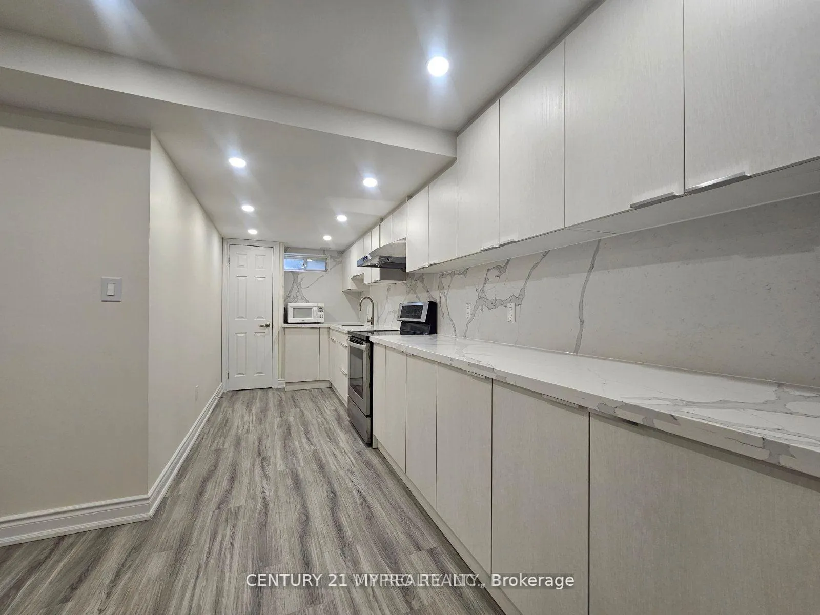 Photo 3 of Unit Basement, 25 Kentley Street, Markham, Berczy — HOMEH