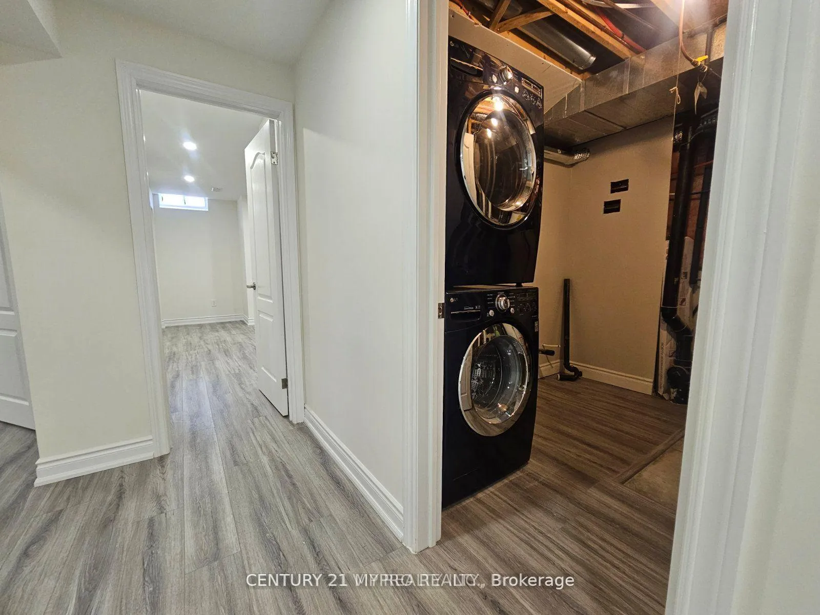 Photo 10 of Unit Basement, 25 Kentley Street, Markham, Berczy — HOMEH