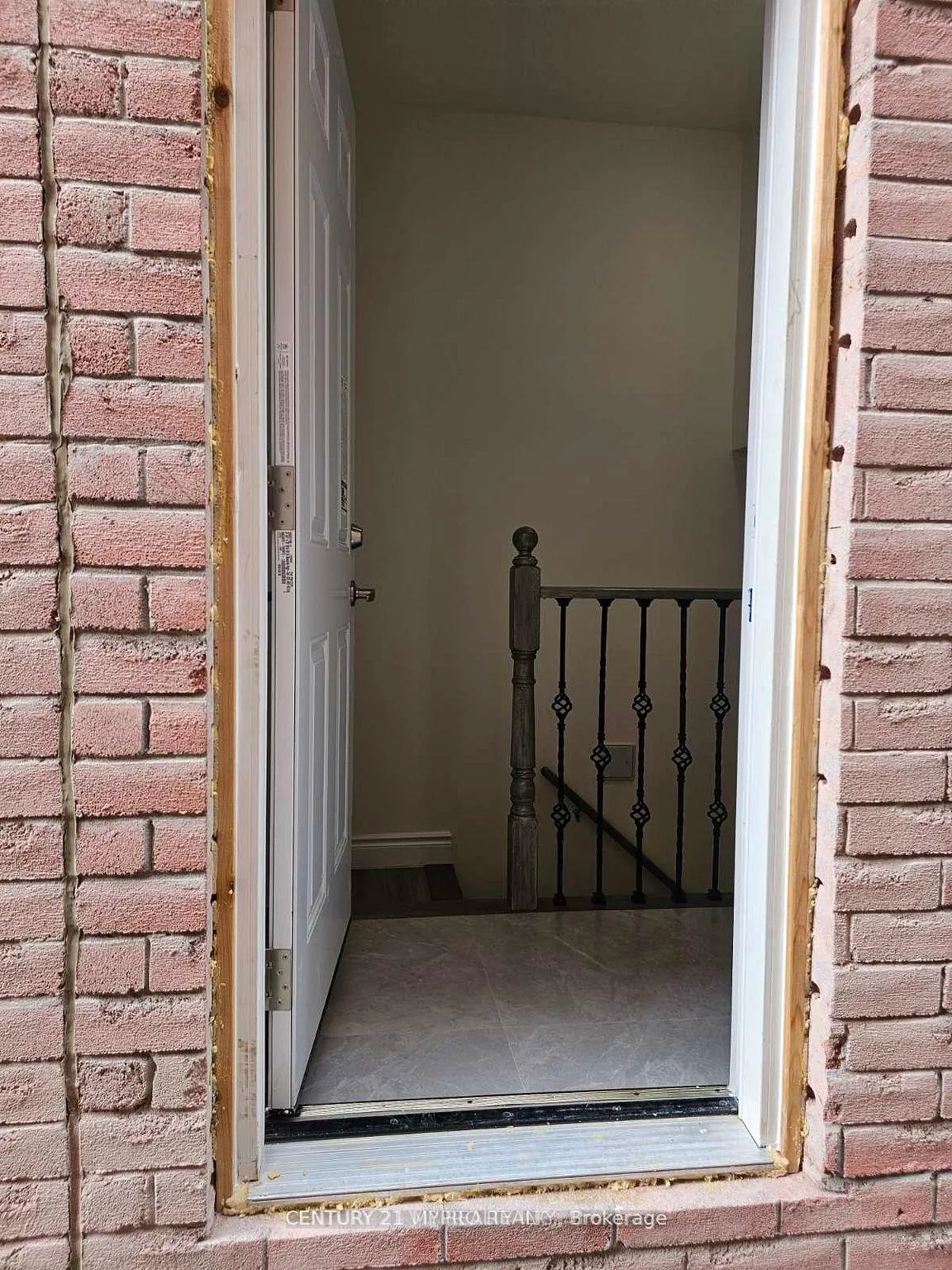 Photo 11 of Unit Basement, 25 Kentley Street, Markham, Berczy — HOMEH