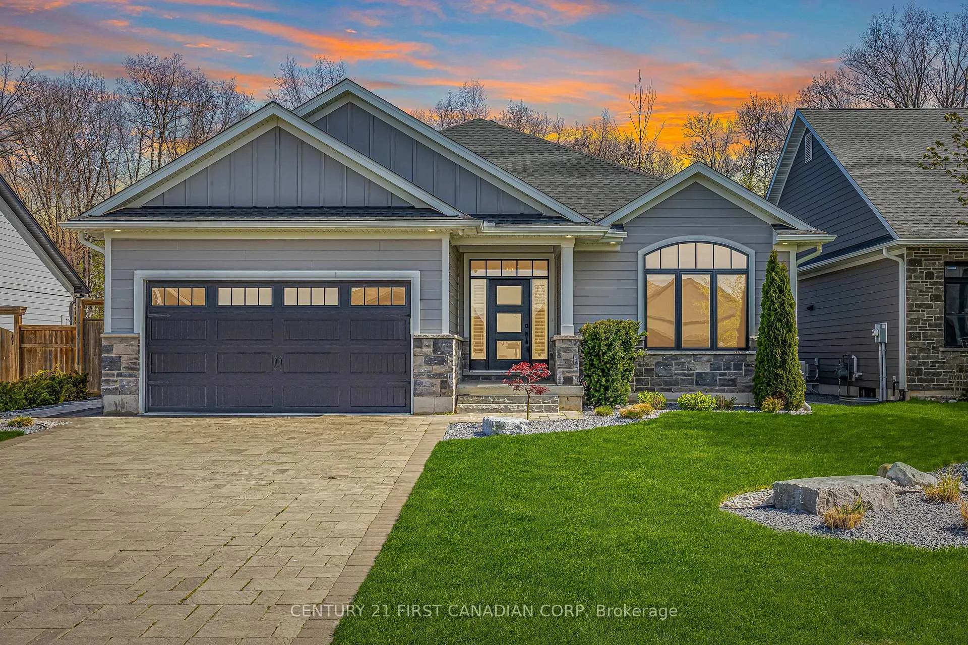 Photo 2 of 65 Deerfield Road, Lambton Shores, Grand Bend — HOMEH