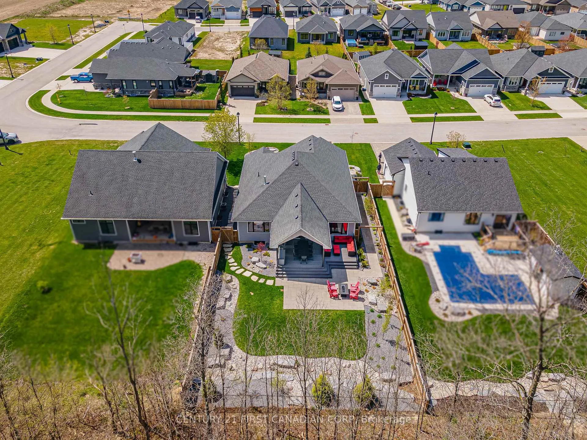 Photo 51 of 65 Deerfield Road, Lambton Shores, Grand Bend — HOMEH