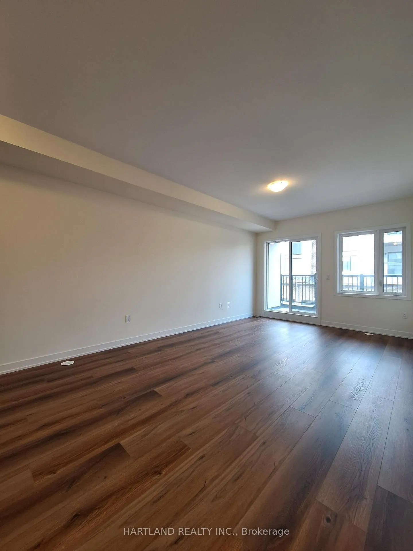 Photo 7 of Unit 1202, 1695 Dersan Street, Pickering, Duffin Heights — HOMEH