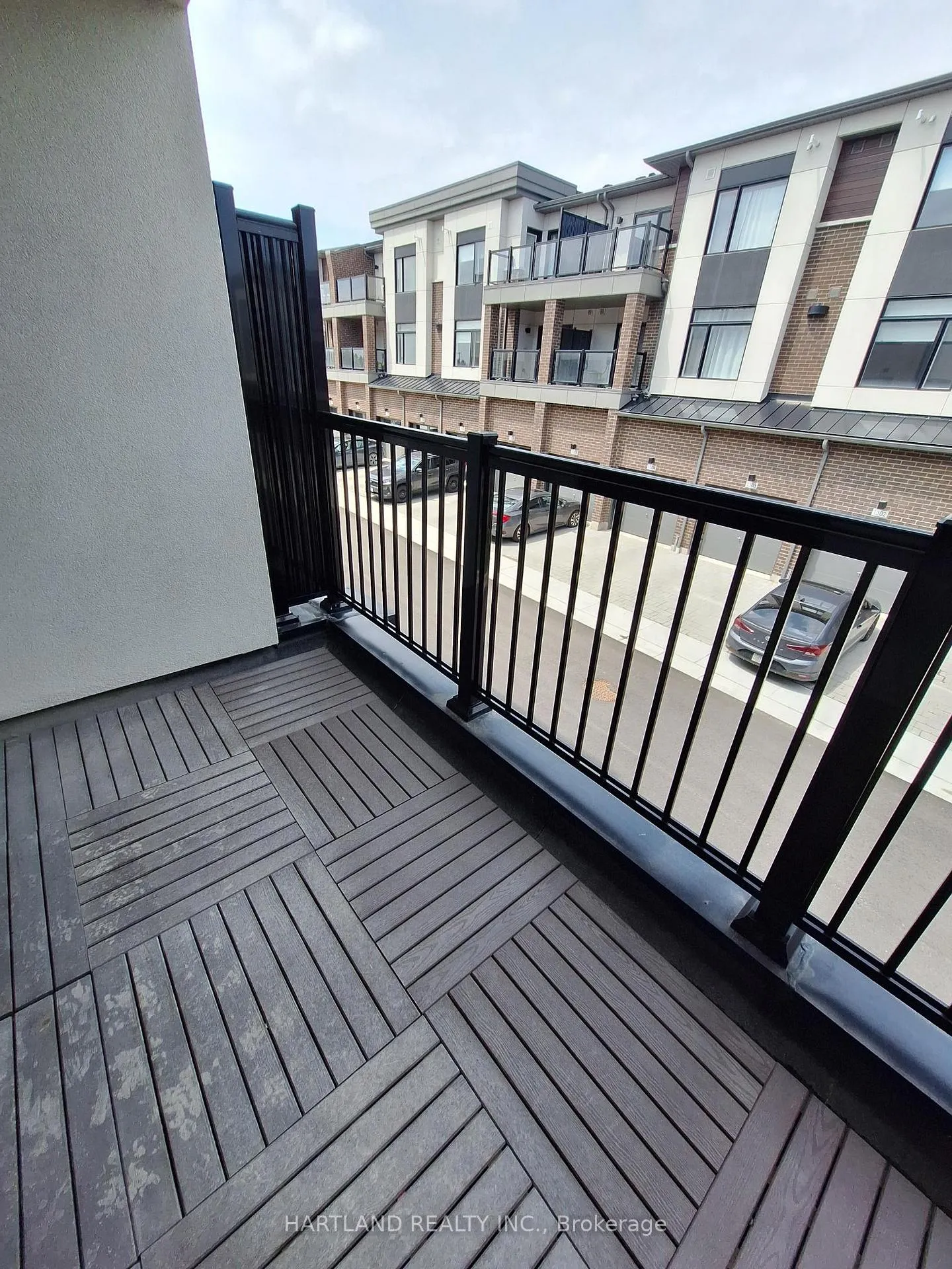 Photo 9 of Unit 1202, 1695 Dersan Street, Pickering, Duffin Heights — HOMEH