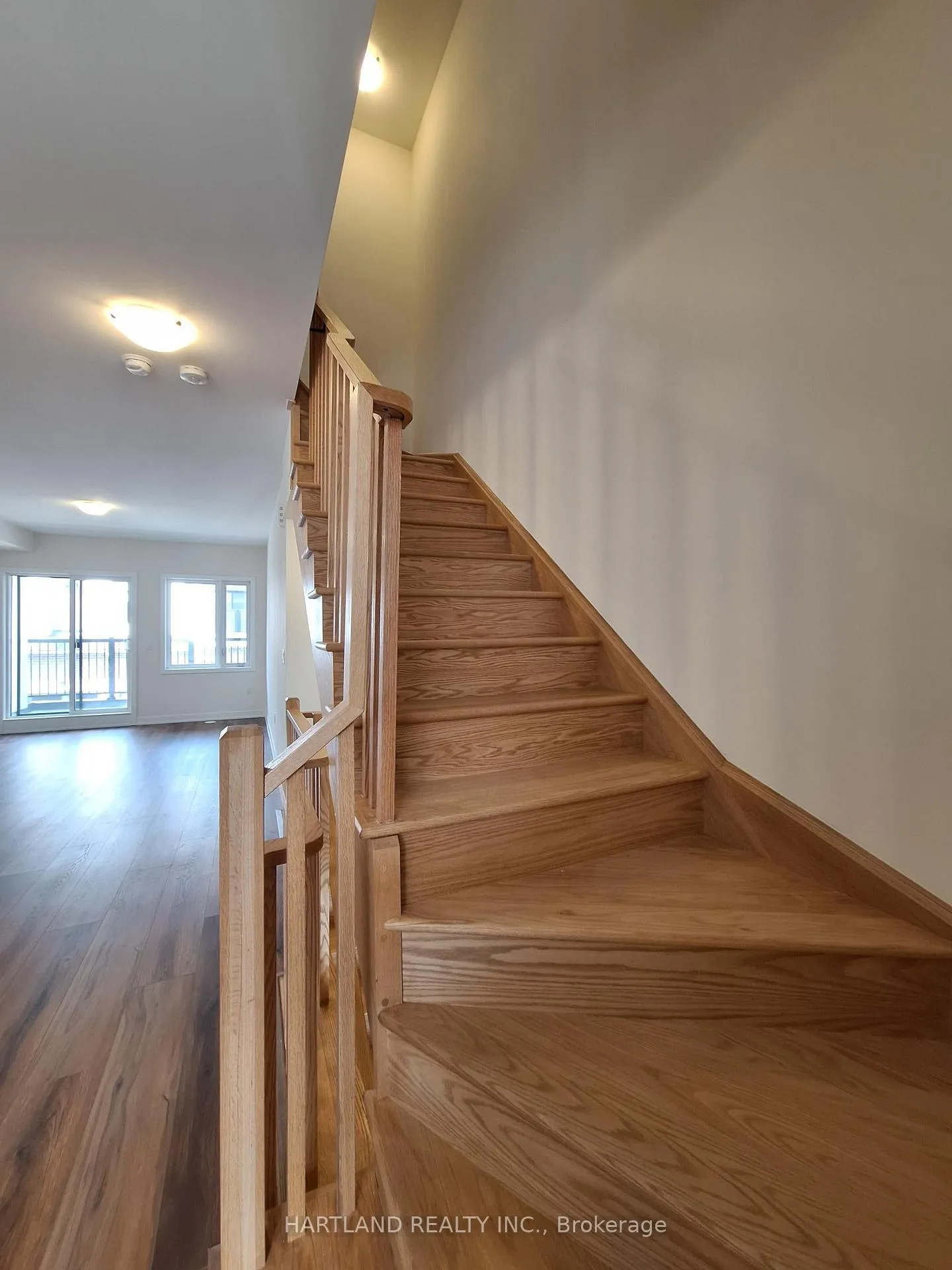 Photo 11 of Unit 1202, 1695 Dersan Street, Pickering, Duffin Heights — HOMEH