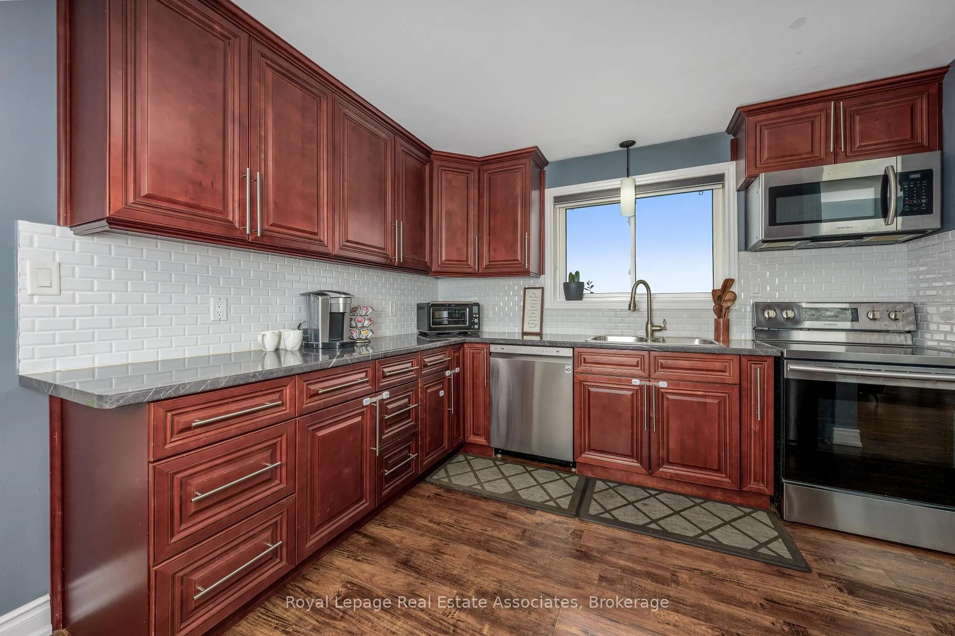 Photo 6 of 5527 Trafalgar Road, Erin, Rural Erin — HOMEH
