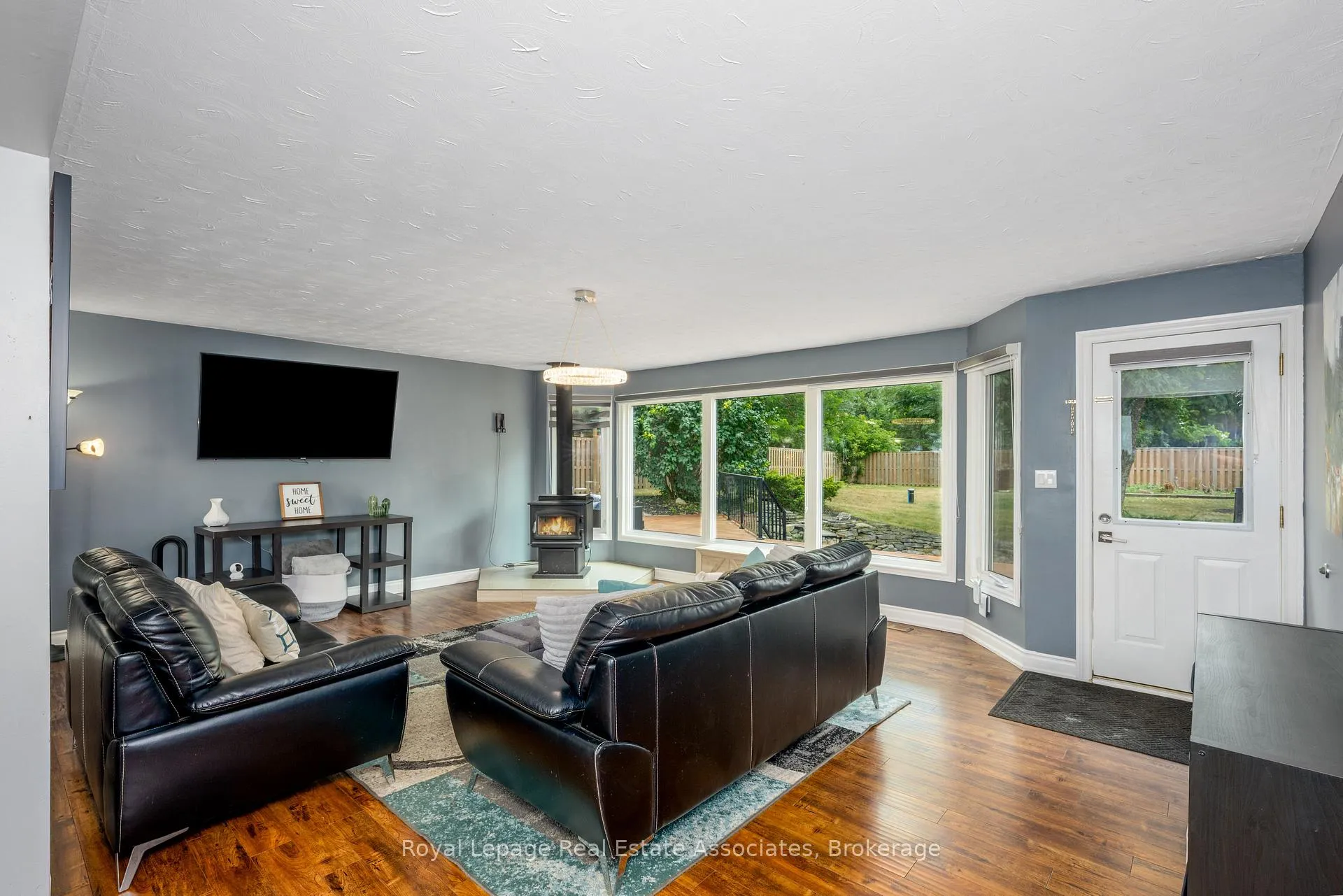 Photo 13 of 5527 Trafalgar Road, Erin, Rural Erin — HOMEH