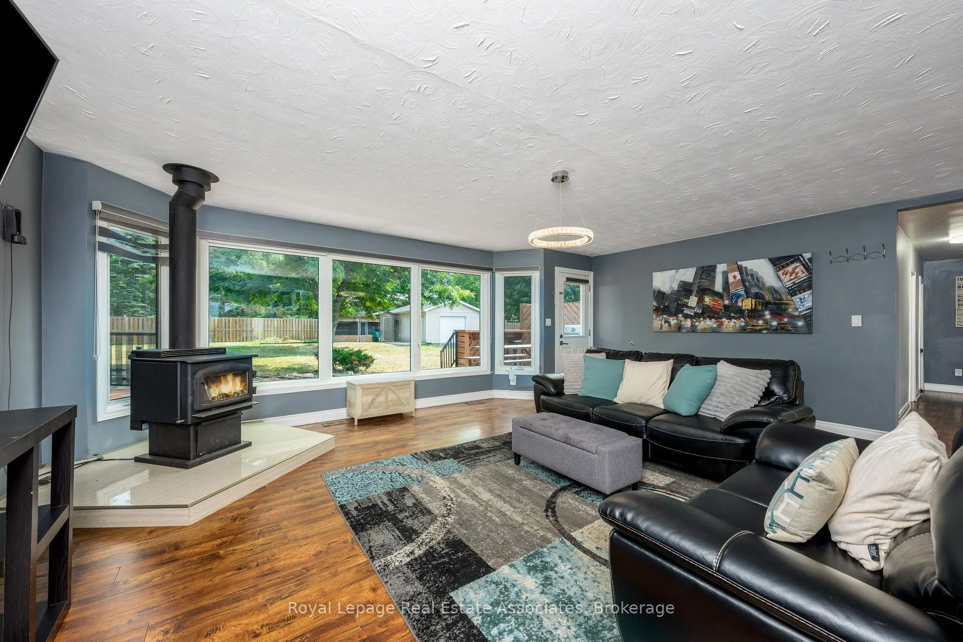 Photo 16 of 5527 Trafalgar Road, Erin, Rural Erin — HOMEH