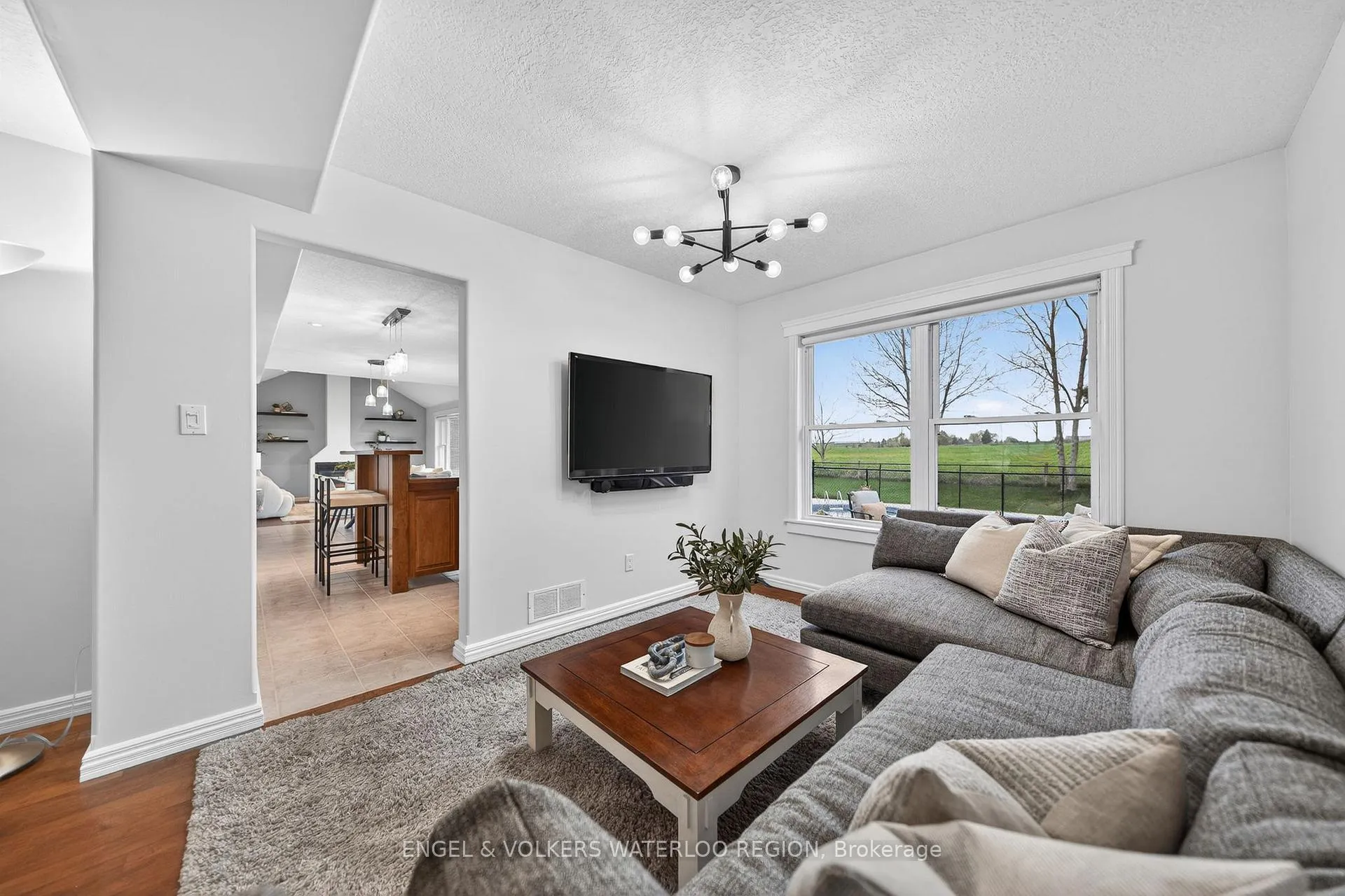 Photo 11 of 28 Rhine Meadow Road, Woolwich — HOMEH