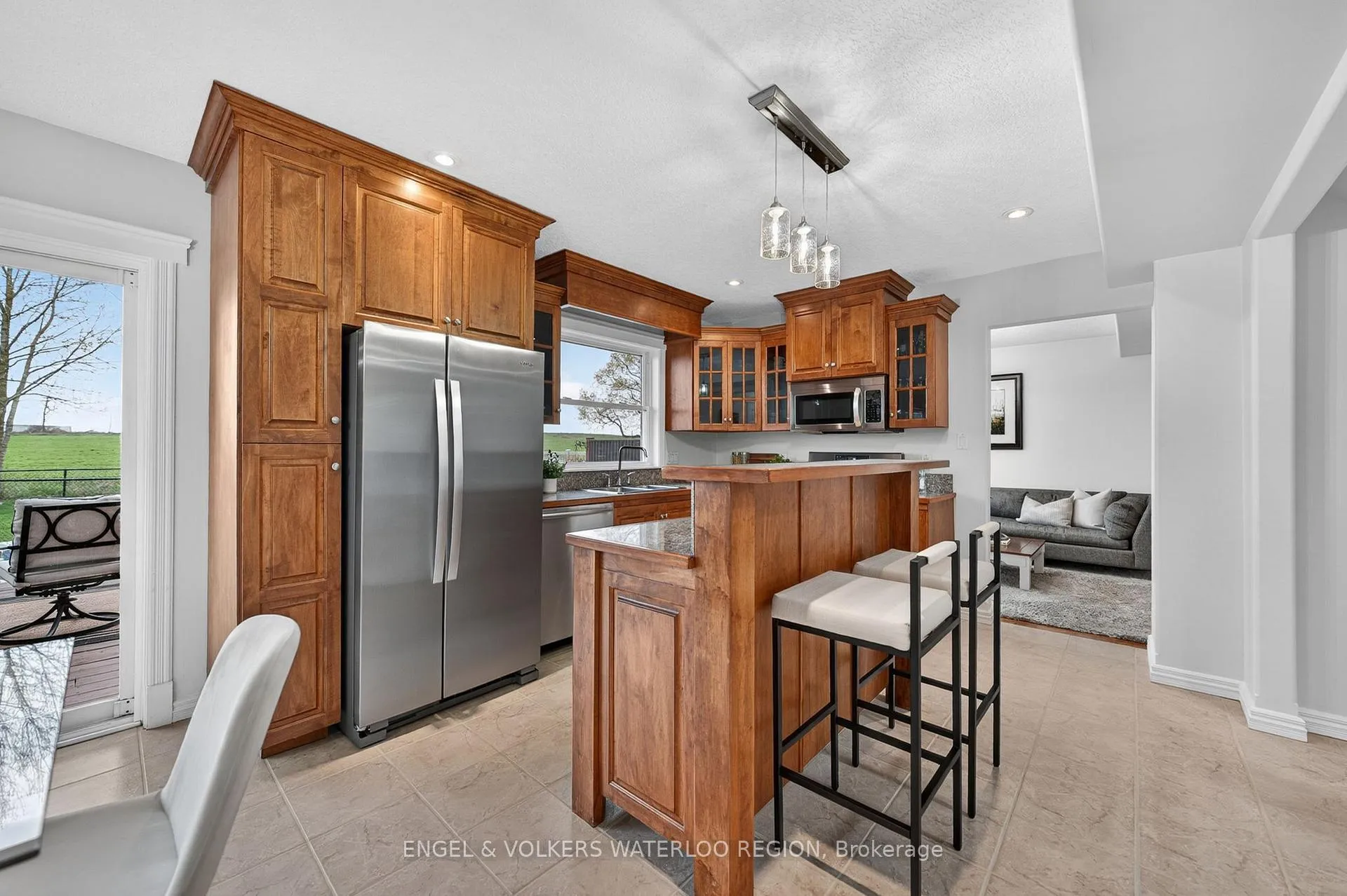 Photo 15 of 28 Rhine Meadow Road, Woolwich — HOMEH