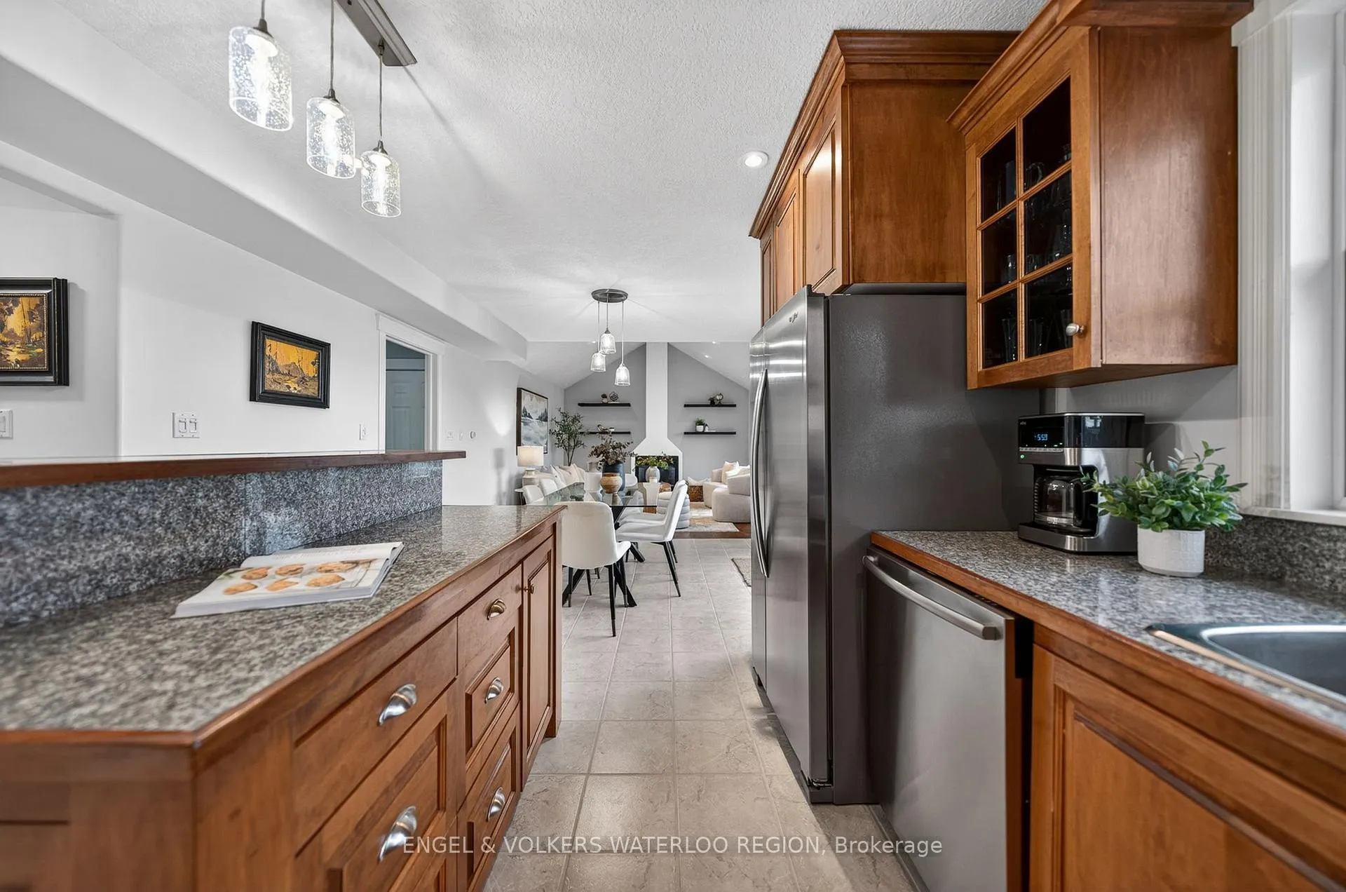 Photo 17 of 28 Rhine Meadow Road, Woolwich — HOMEH