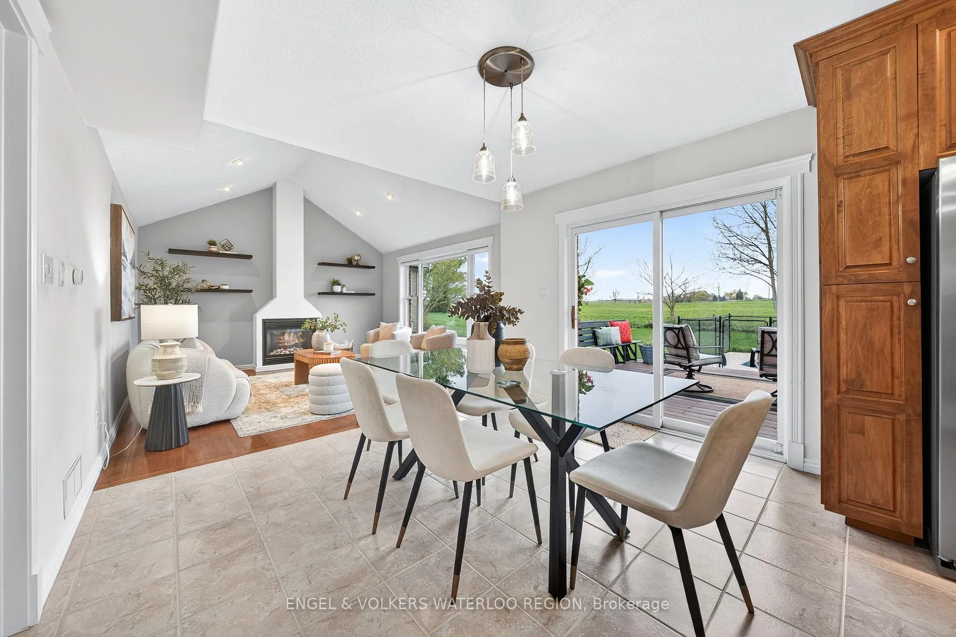 Photo 18 of 28 Rhine Meadow Road, Woolwich — HOMEH