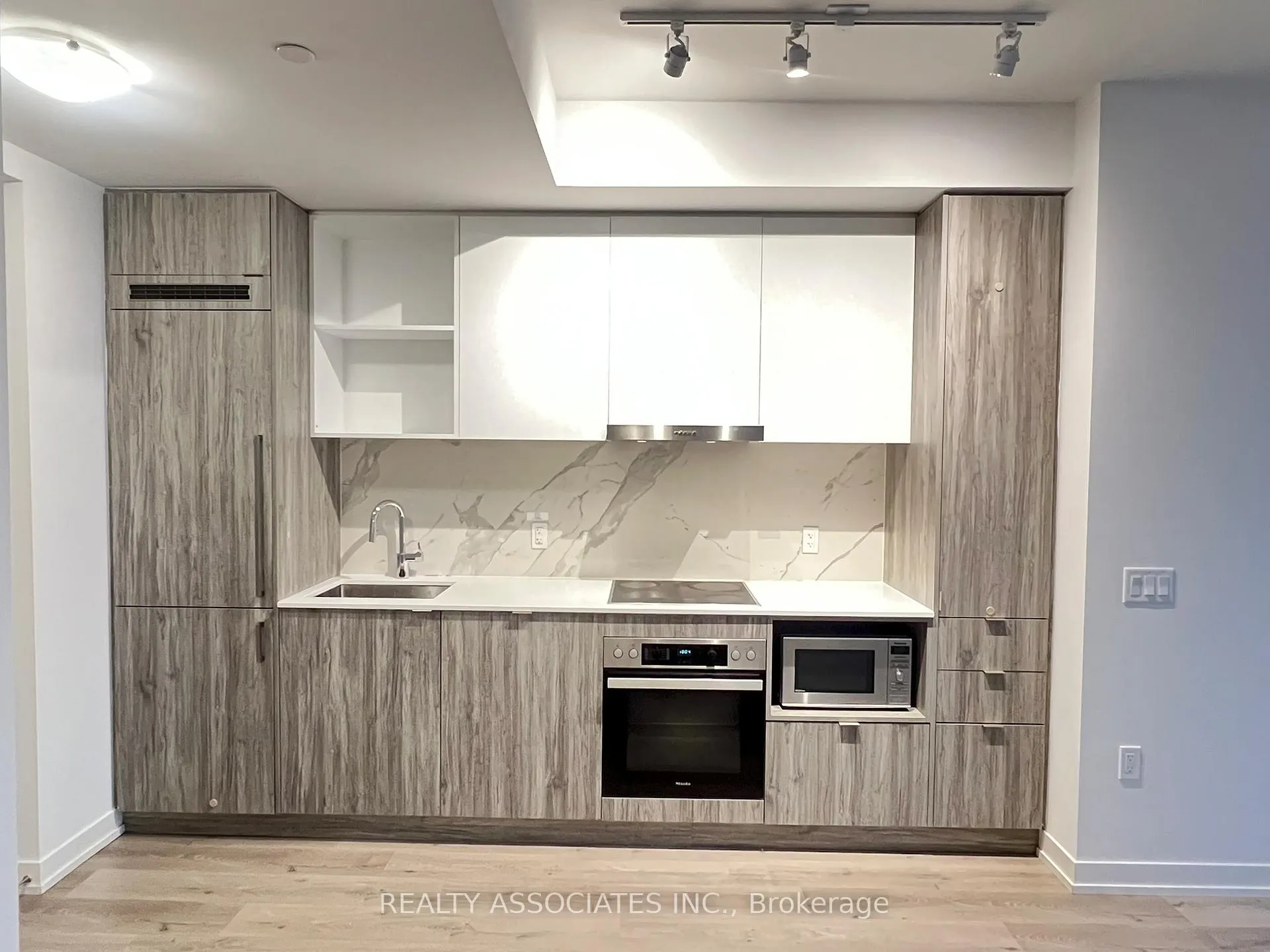 Photo 7 of Unit 5305, 138 Downes Street, Seguin, Waterfront Communities — HOMEH