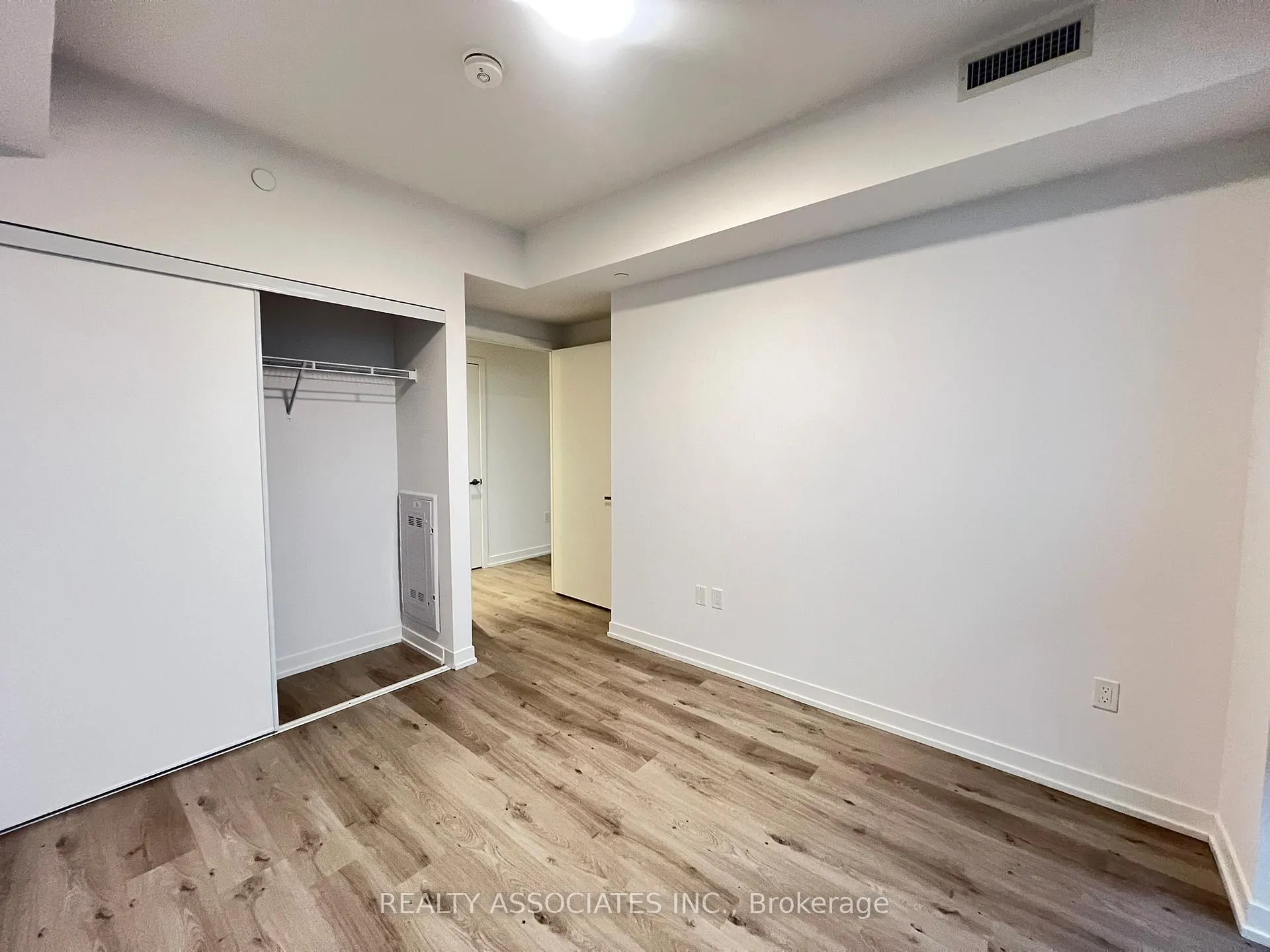 Photo 13 of Unit 5305, 138 Downes Street, Seguin, Waterfront Communities — HOMEH