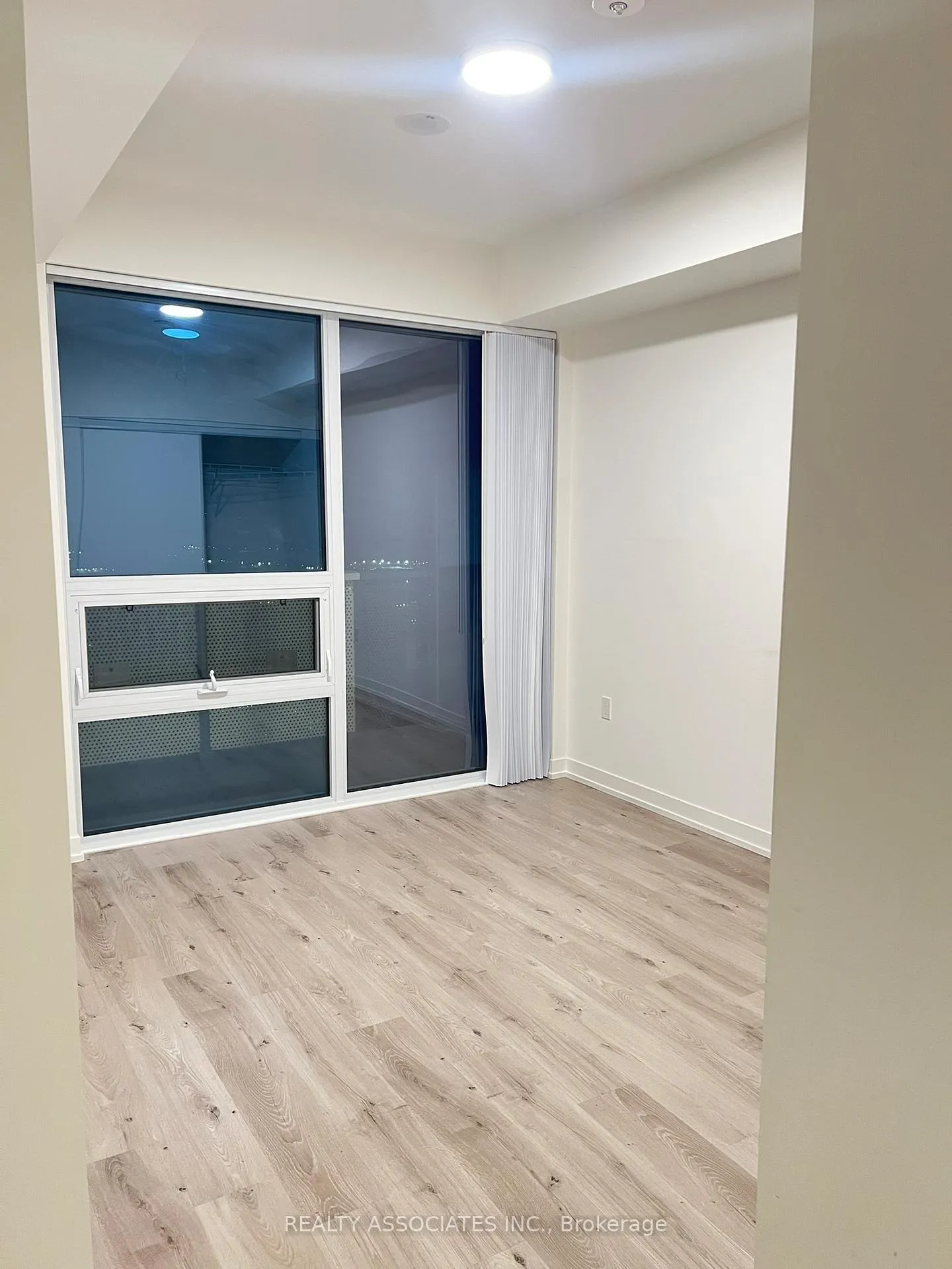 Photo 14 of Unit 5305, 138 Downes Street, Seguin, Waterfront Communities — HOMEH