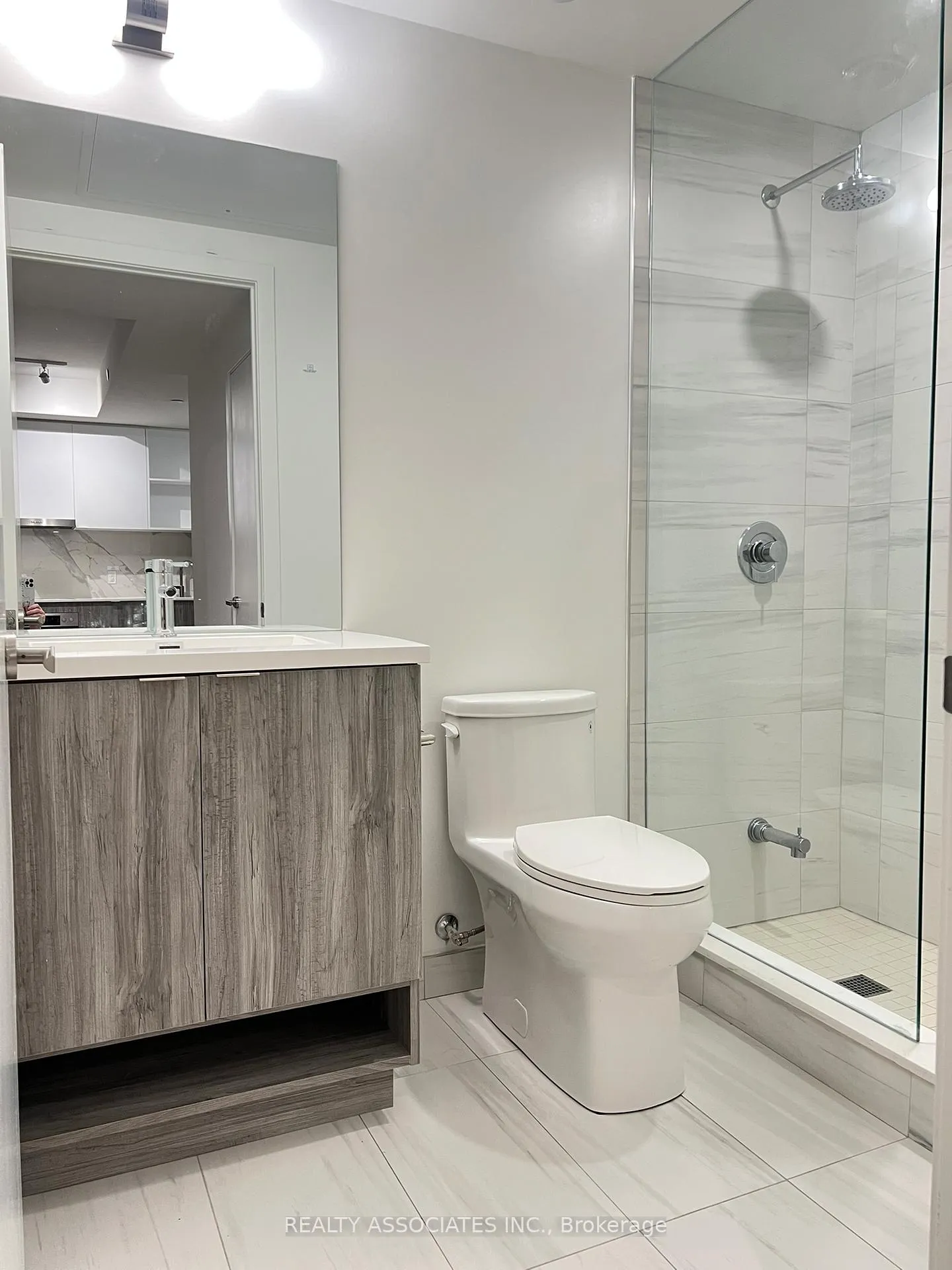 Photo 15 of Unit 5305, 138 Downes Street, Seguin, Waterfront Communities — HOMEH
