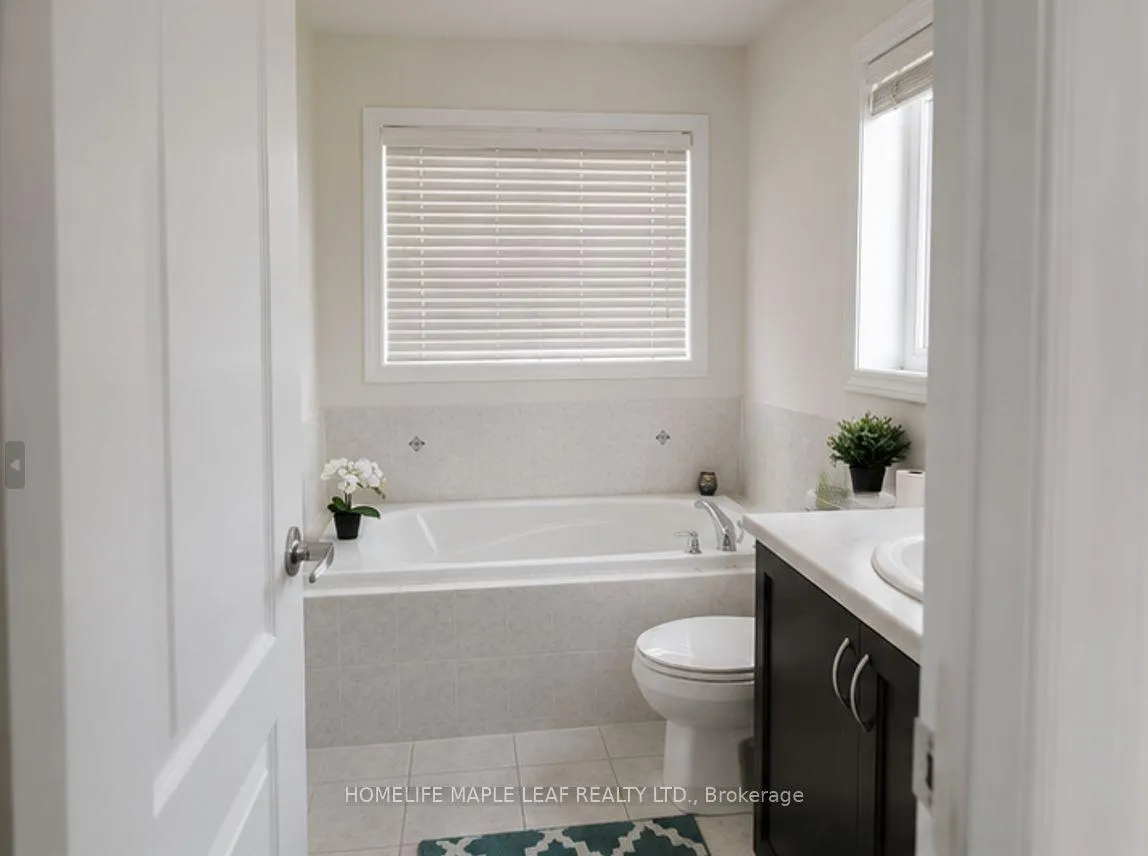 Photo 17 of 19 Vanwood Crescent, Brampton, Vales of Castlemore — HOMEH