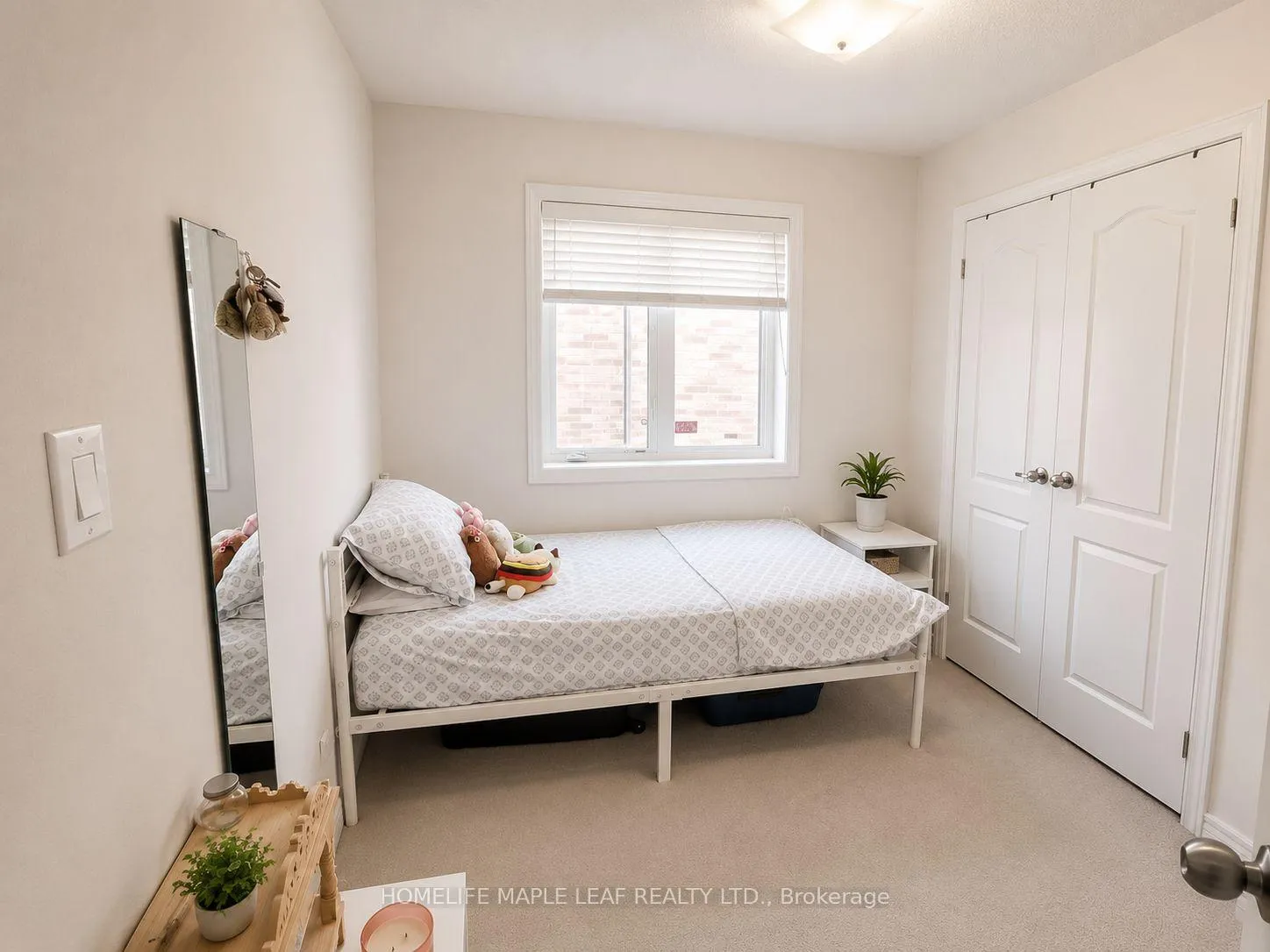 Photo 23 of 19 Vanwood Crescent, Brampton, Vales of Castlemore — HOMEH