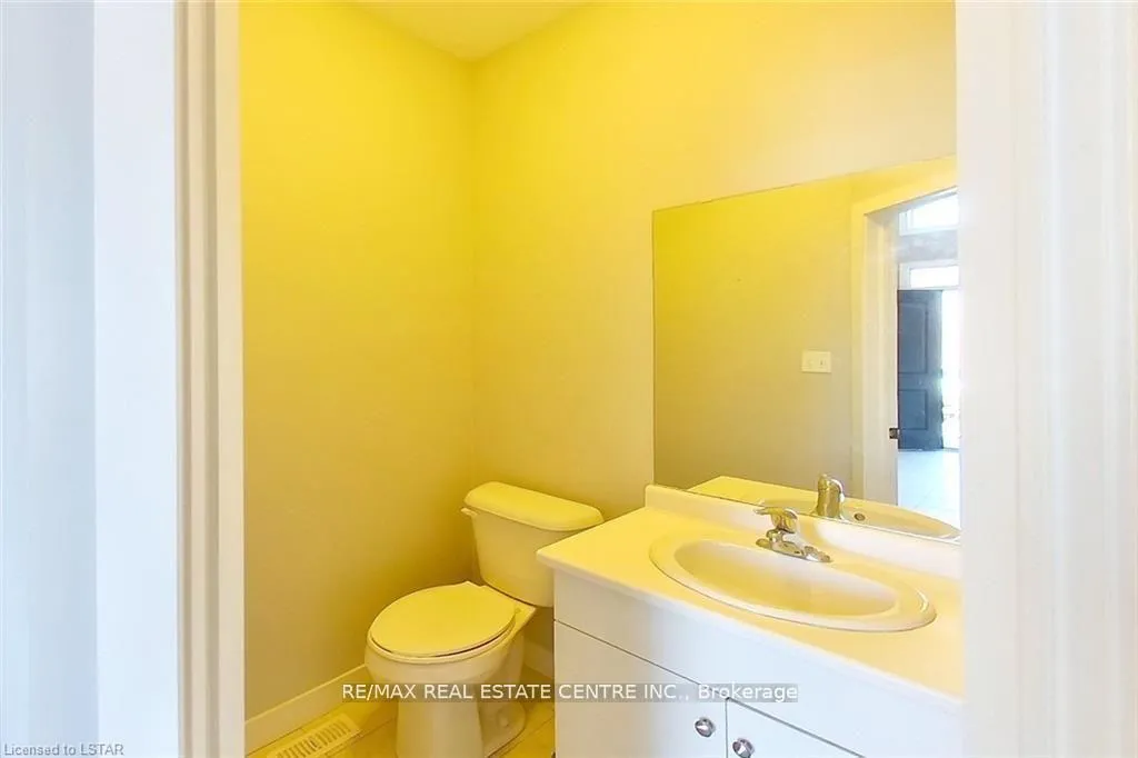 Photo 9 of 1560 Finley Crescent, London, North I — HOMEH