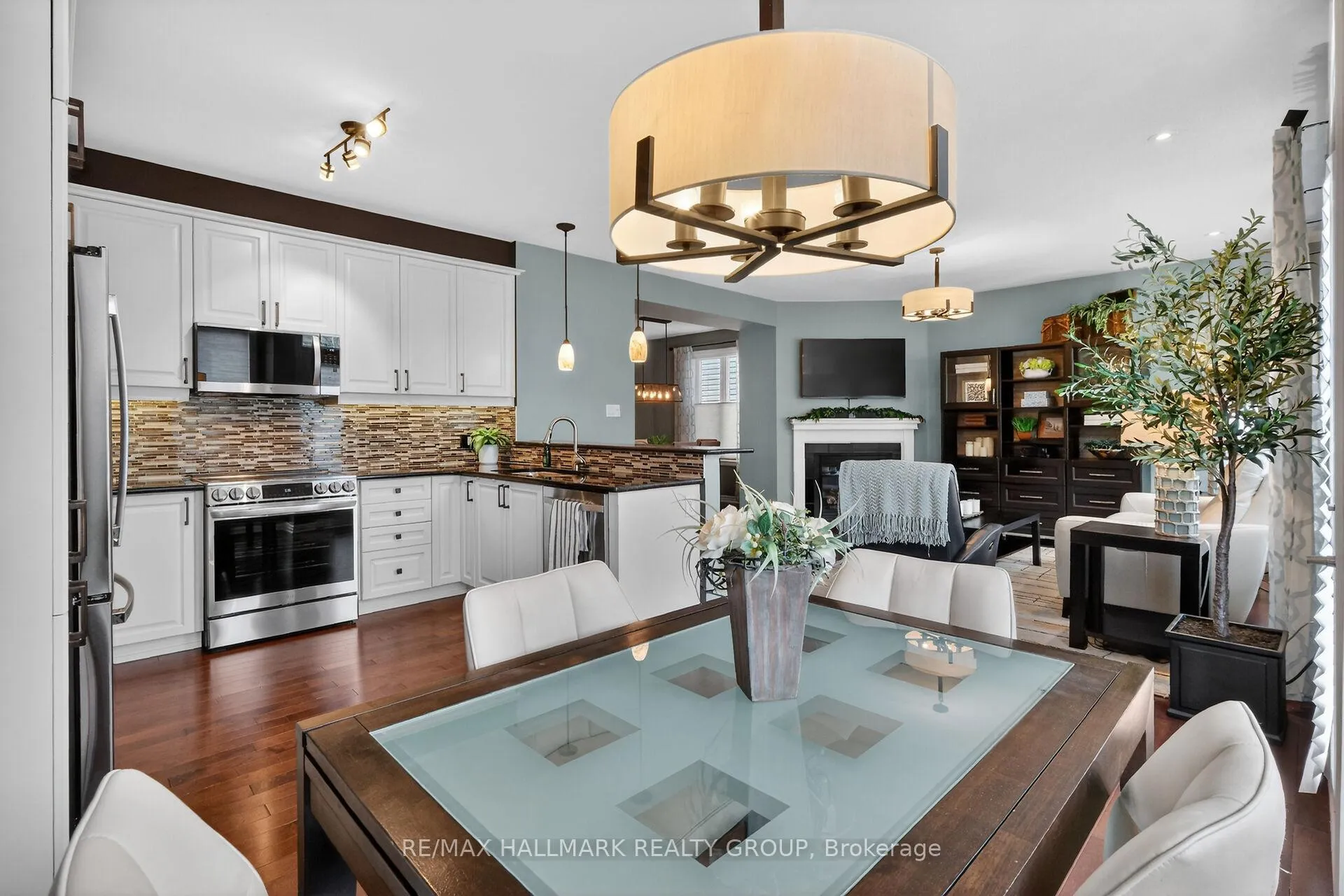 Photo 20 of 516 Sunlit Circle, Ottawa, Notting Hill/Summerside — HOMEH