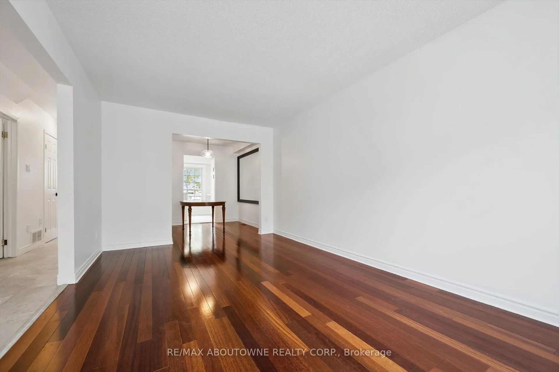 Photo 7 of Unit 41, 3041 Glencrest Road, Burlington, Roseland — HOMEH