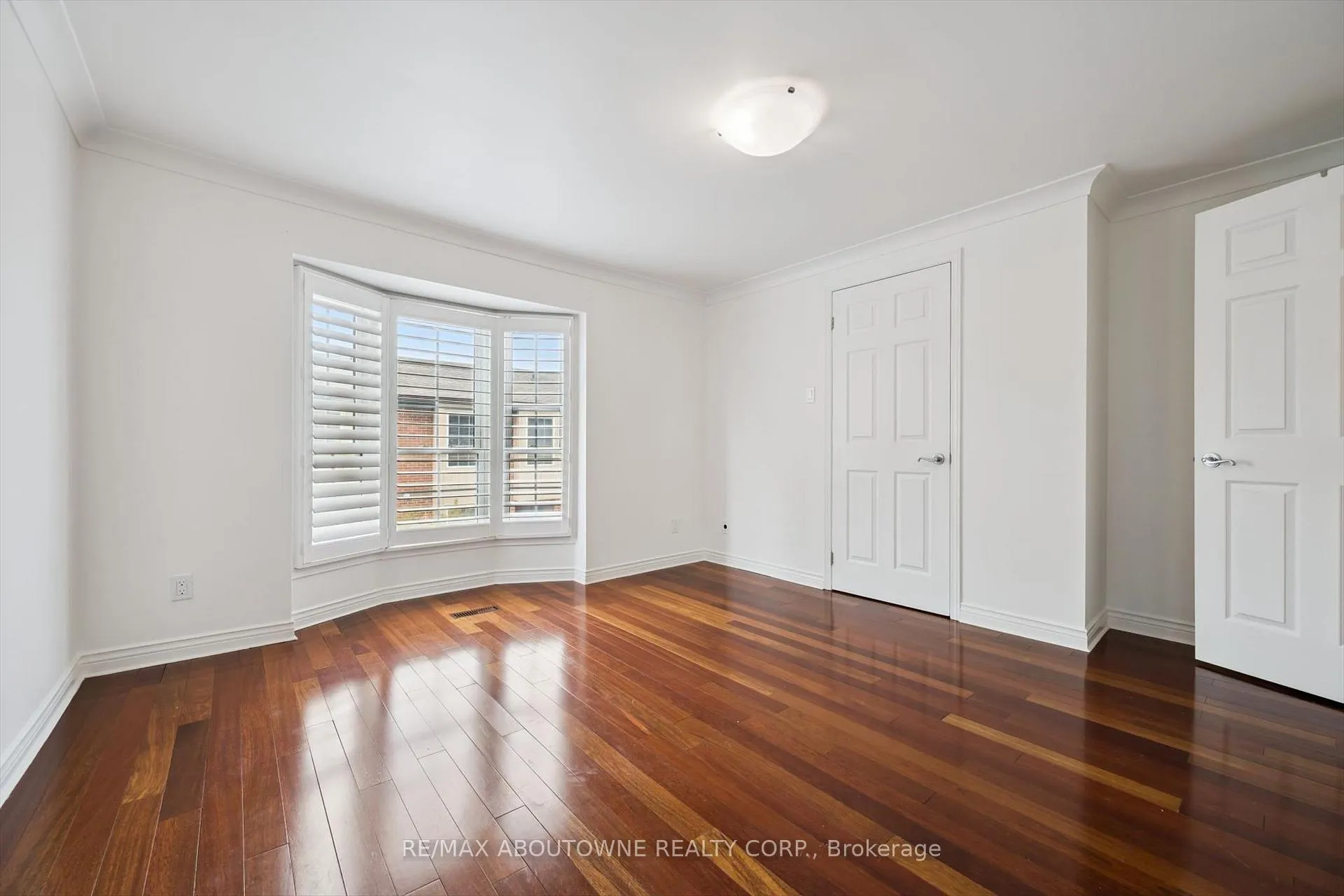 Photo 17 of Unit 41, 3041 Glencrest Road, Burlington, Roseland — HOMEH