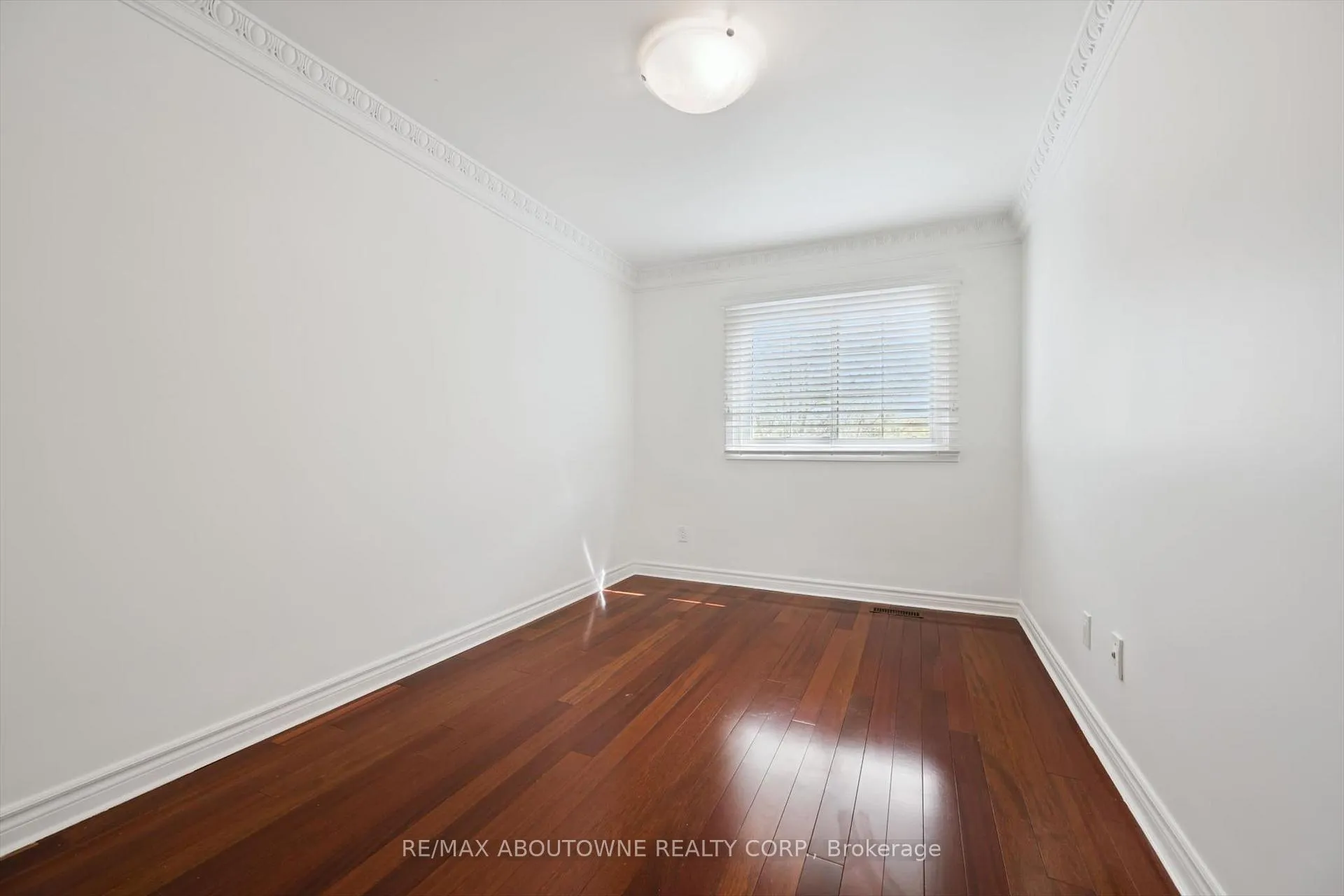 Photo 20 of Unit 41, 3041 Glencrest Road, Burlington, Roseland — HOMEH