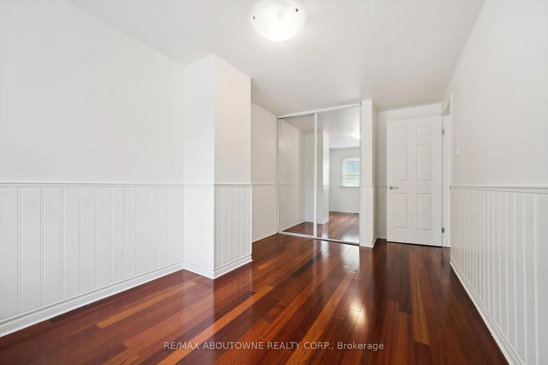 Photo 23 of Unit 41, 3041 Glencrest Road, Burlington, Roseland — HOMEH