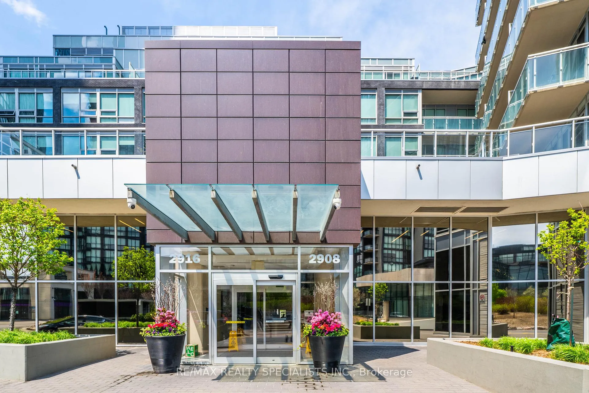 Photo 3 of Unit 2501, 2916 Highway 7, Vaughan, Concord — HOMEH