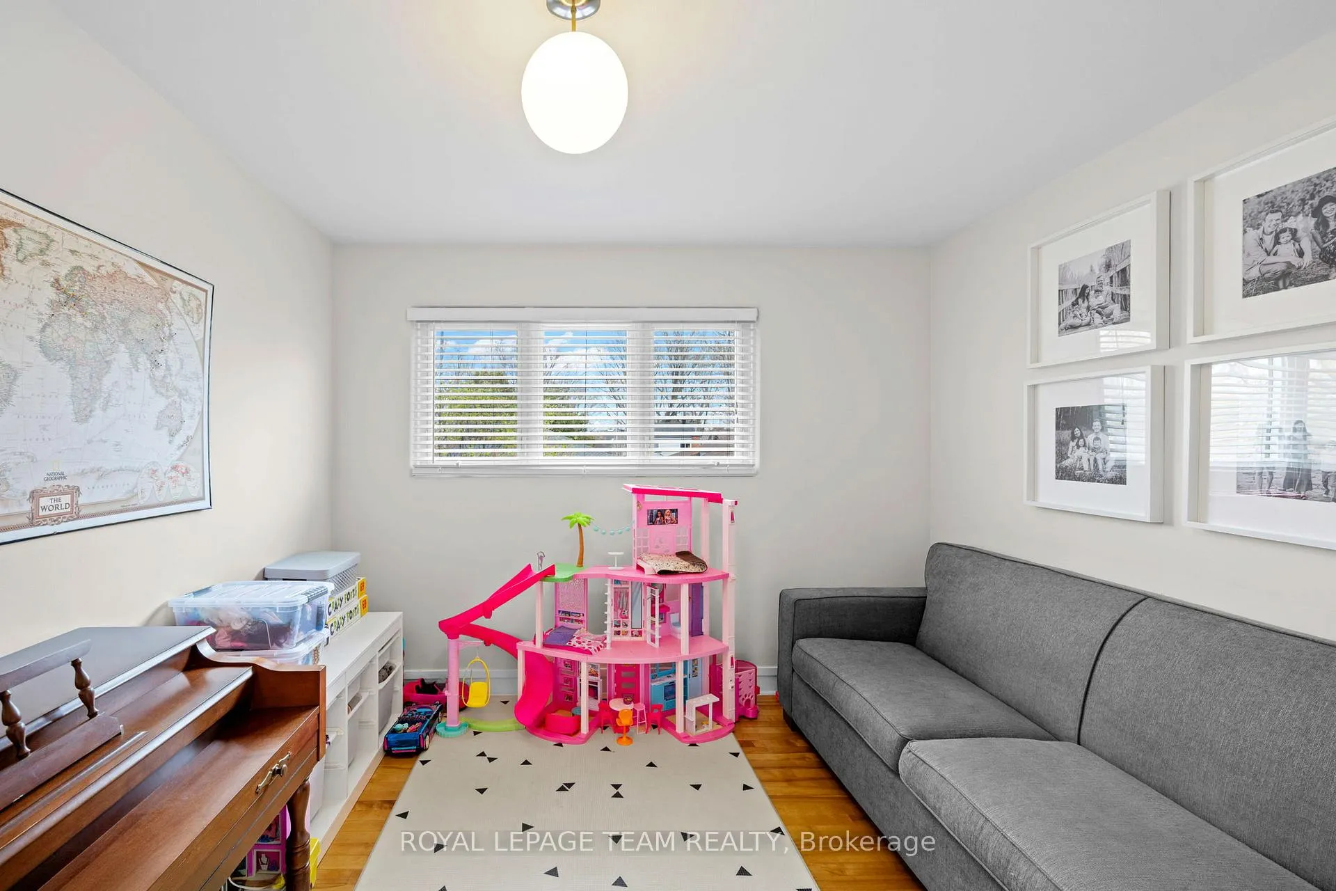 Photo 12 of 2064 Neepawa Avenue, Ottawa, Carlingwood — HOMEH