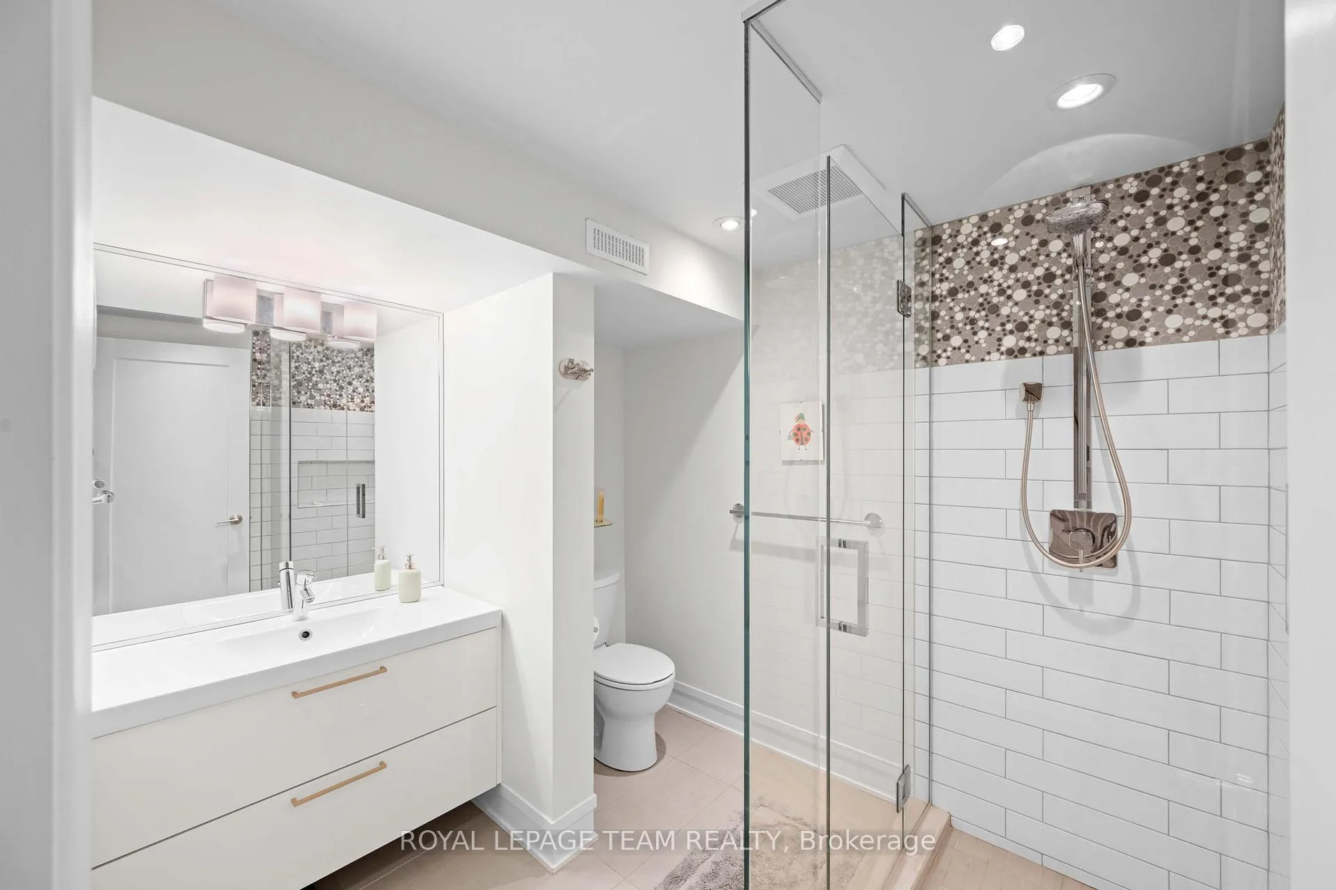 Photo 18 of 2064 Neepawa Avenue, Ottawa, Carlingwood — HOMEH