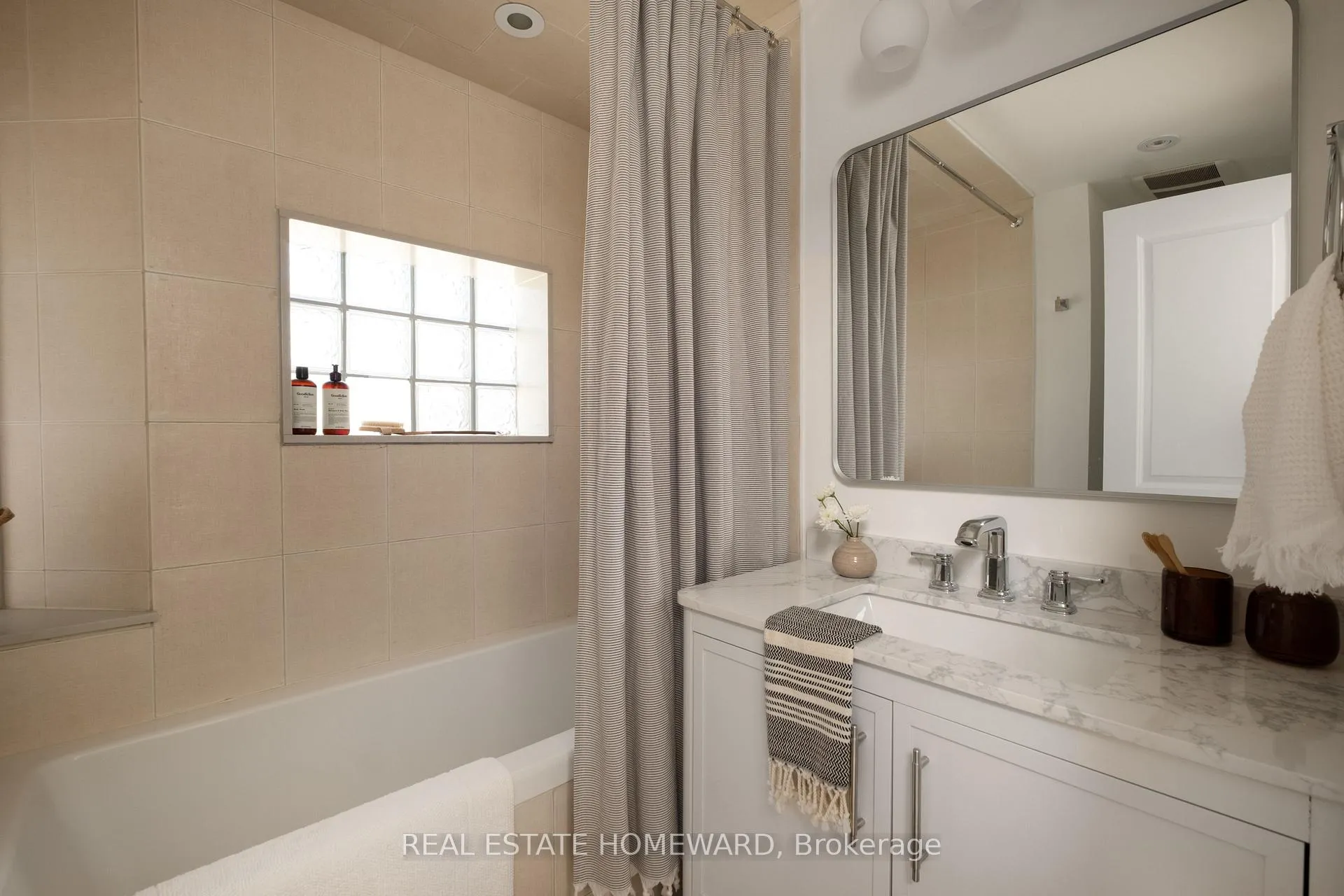 Photo 26 of 631 Logan Avenue, Toronto, North Riverdale — HOMEH