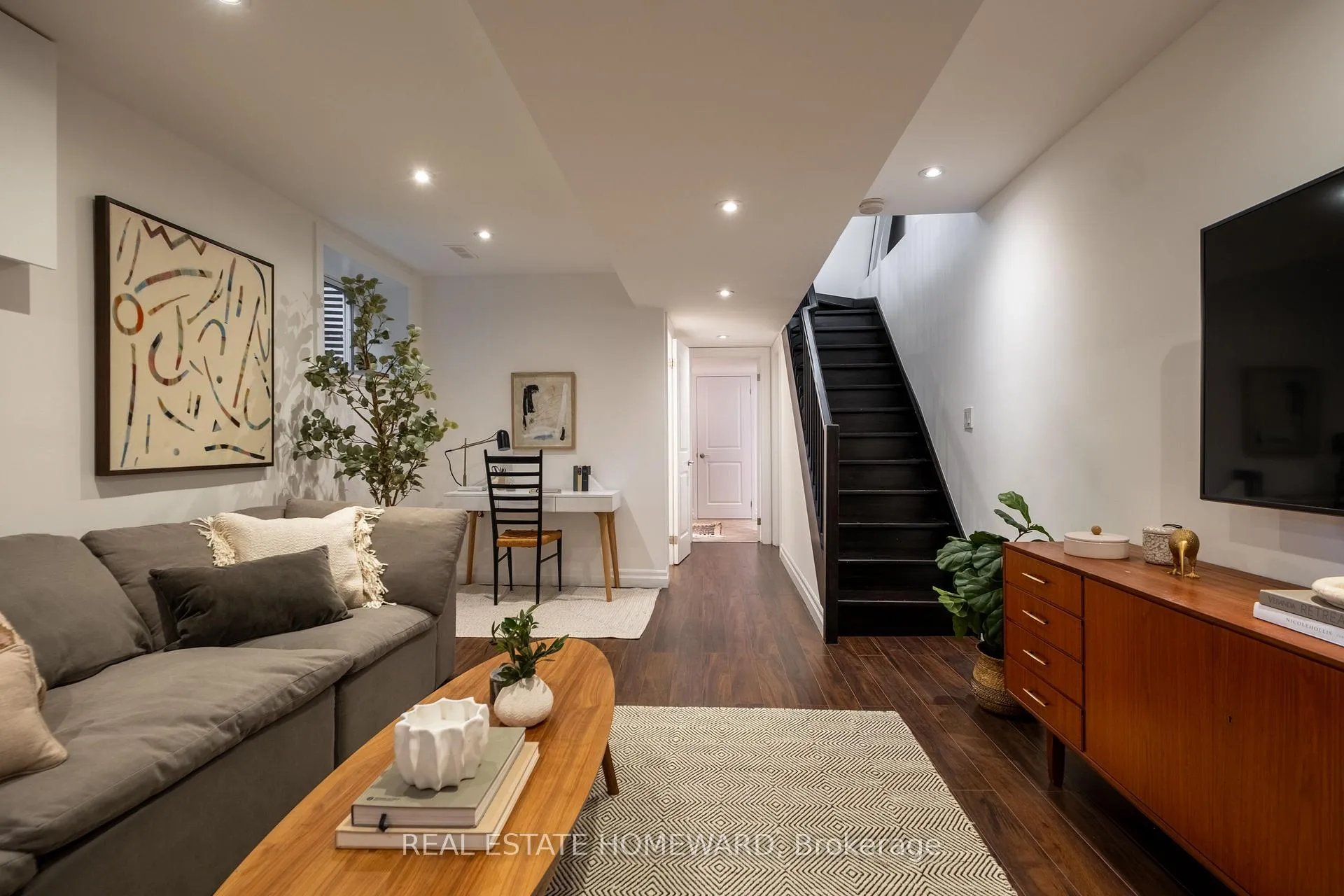 Photo 30 of 631 Logan Avenue, Toronto, North Riverdale — HOMEH