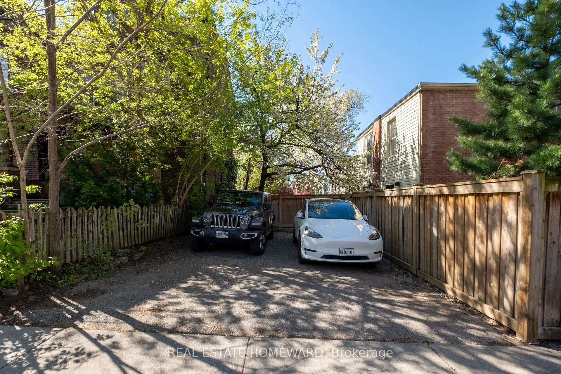 Photo 39 of 631 Logan Avenue, Toronto, North Riverdale — HOMEH