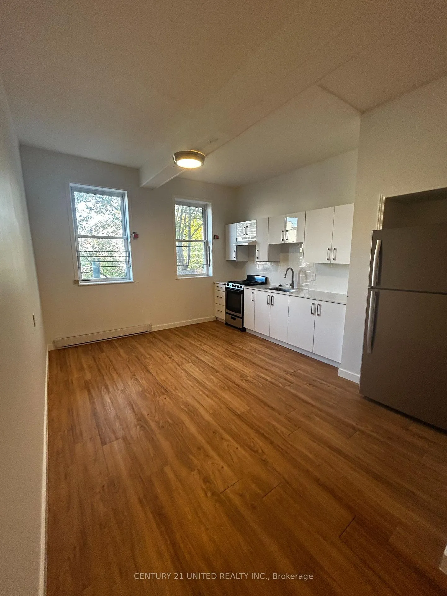 Photo 3 of Unit 2, 174.5 Hunter Street W, Peterborough, Town Ward 3 — HOMEH