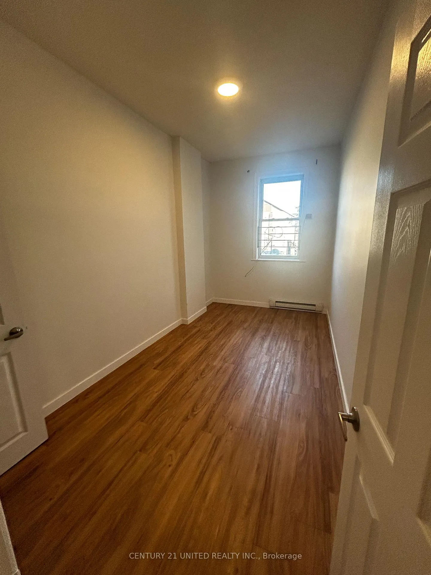 Photo 4 of Unit 2, 174.5 Hunter Street W, Peterborough, Town Ward 3 — HOMEH