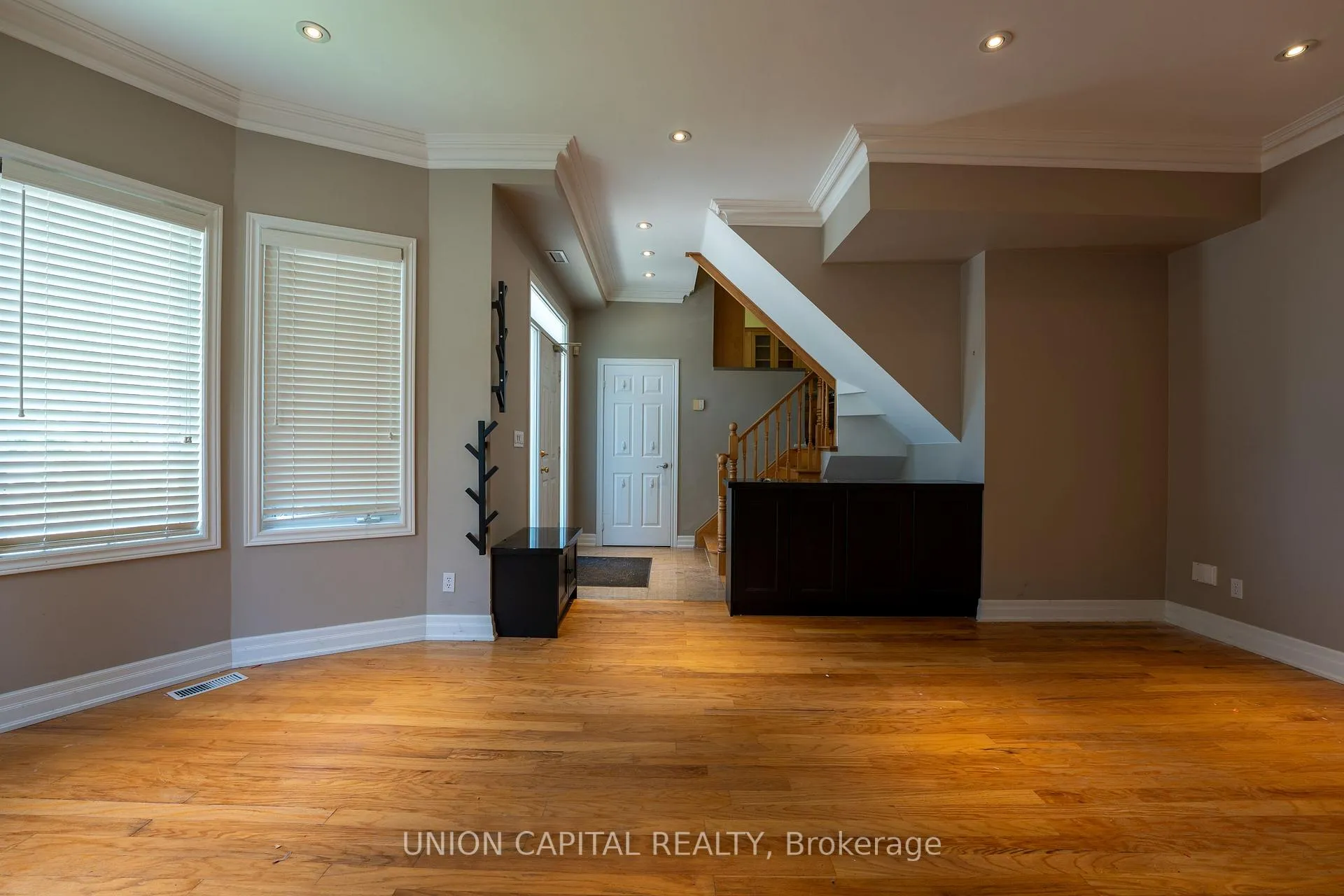Photo 5 of Unit 1, 230 St. George Street, Toronto, The Annex — HOMEH