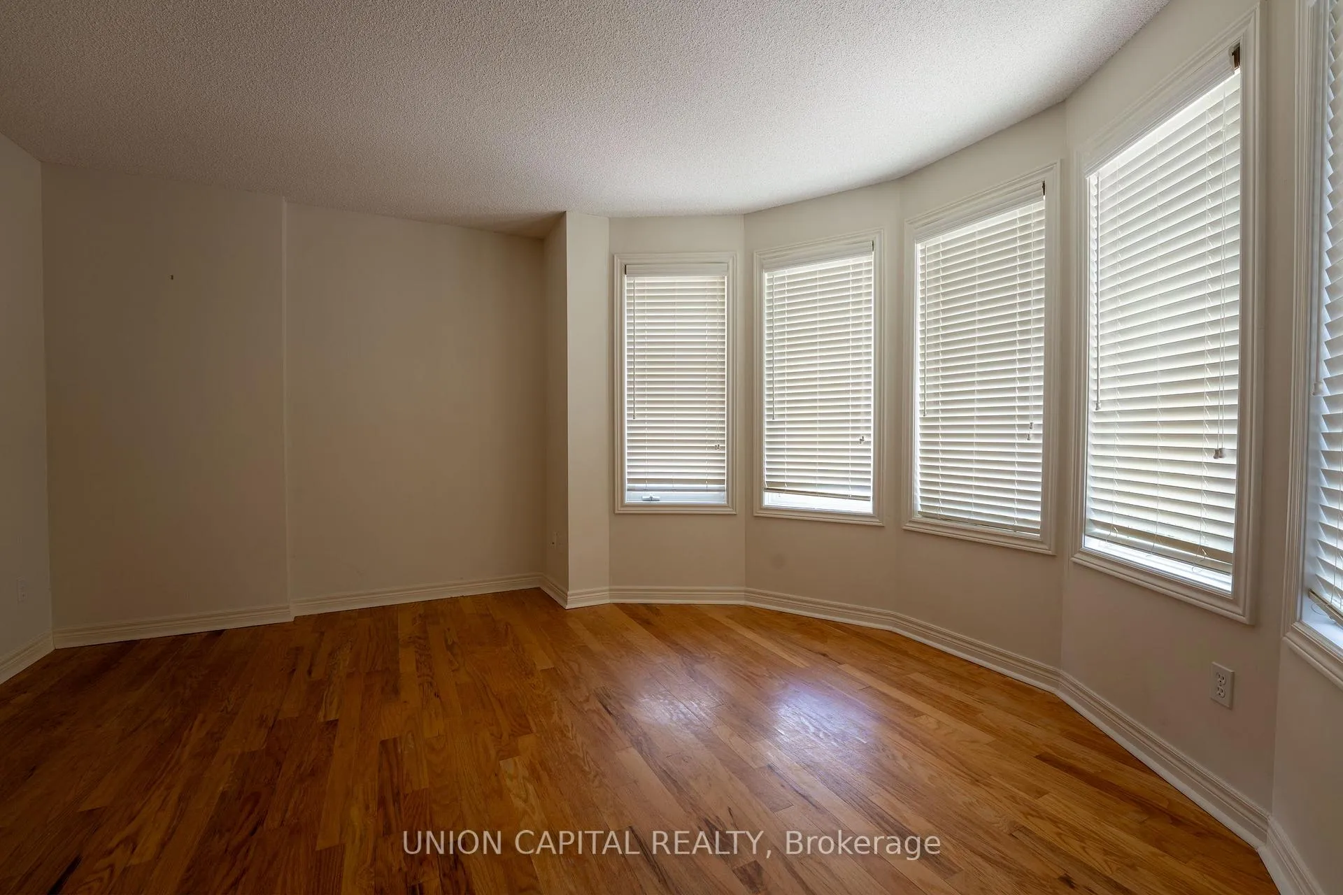 Photo 11 of Unit 1, 230 St. George Street, Toronto, The Annex — HOMEH