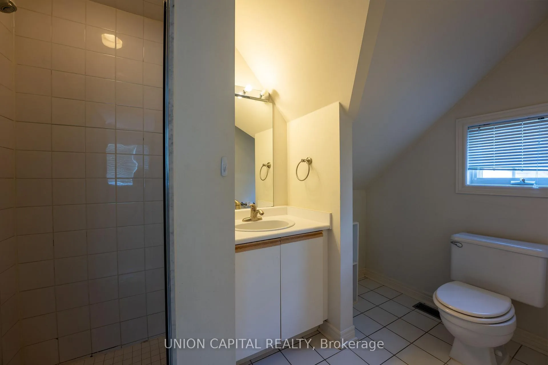 Photo 18 of Unit 1, 230 St. George Street, Toronto, The Annex — HOMEH