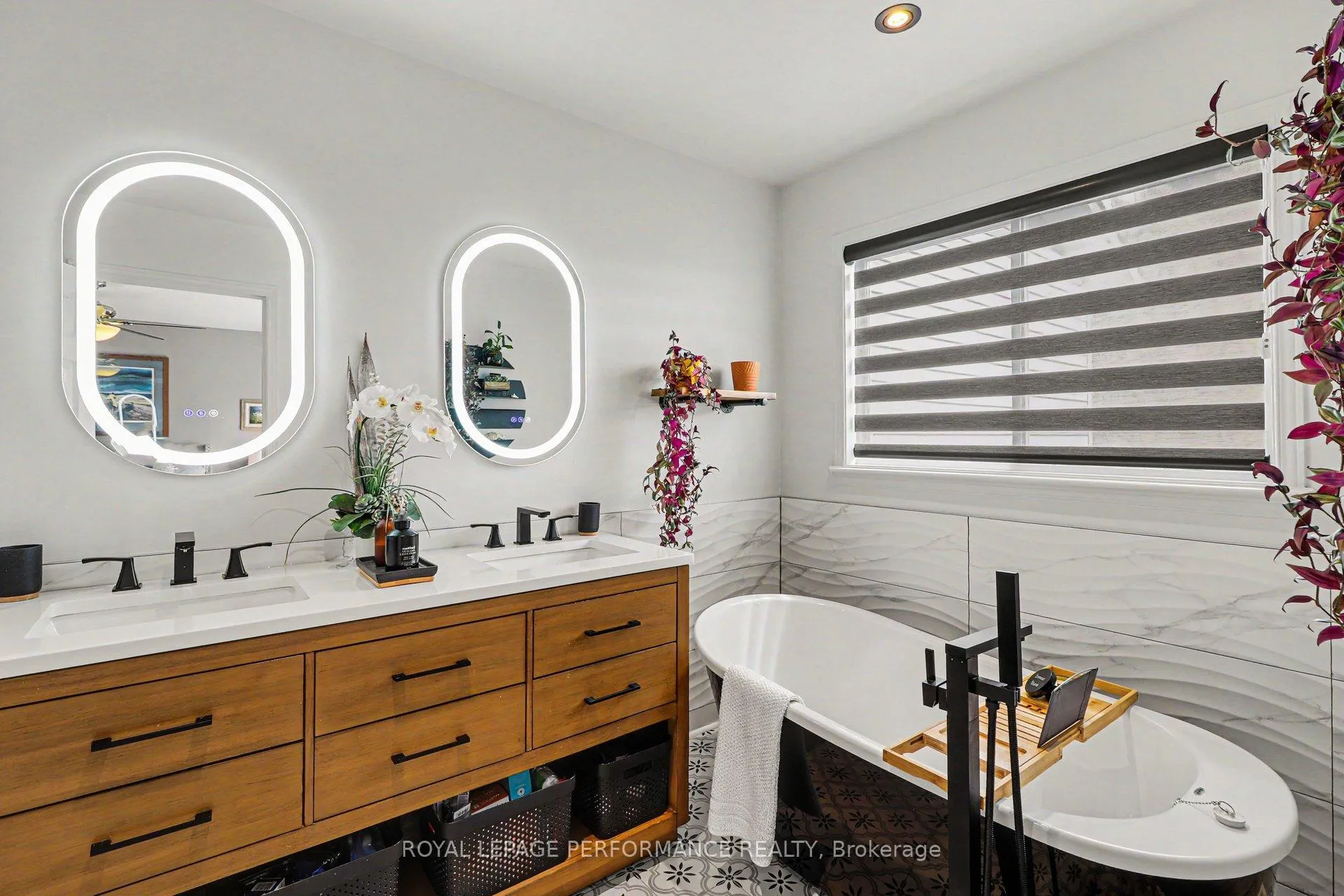 Photo 22 of 1702 Jobin Crescent, Ottawa, Carson Grove — HOMEH
