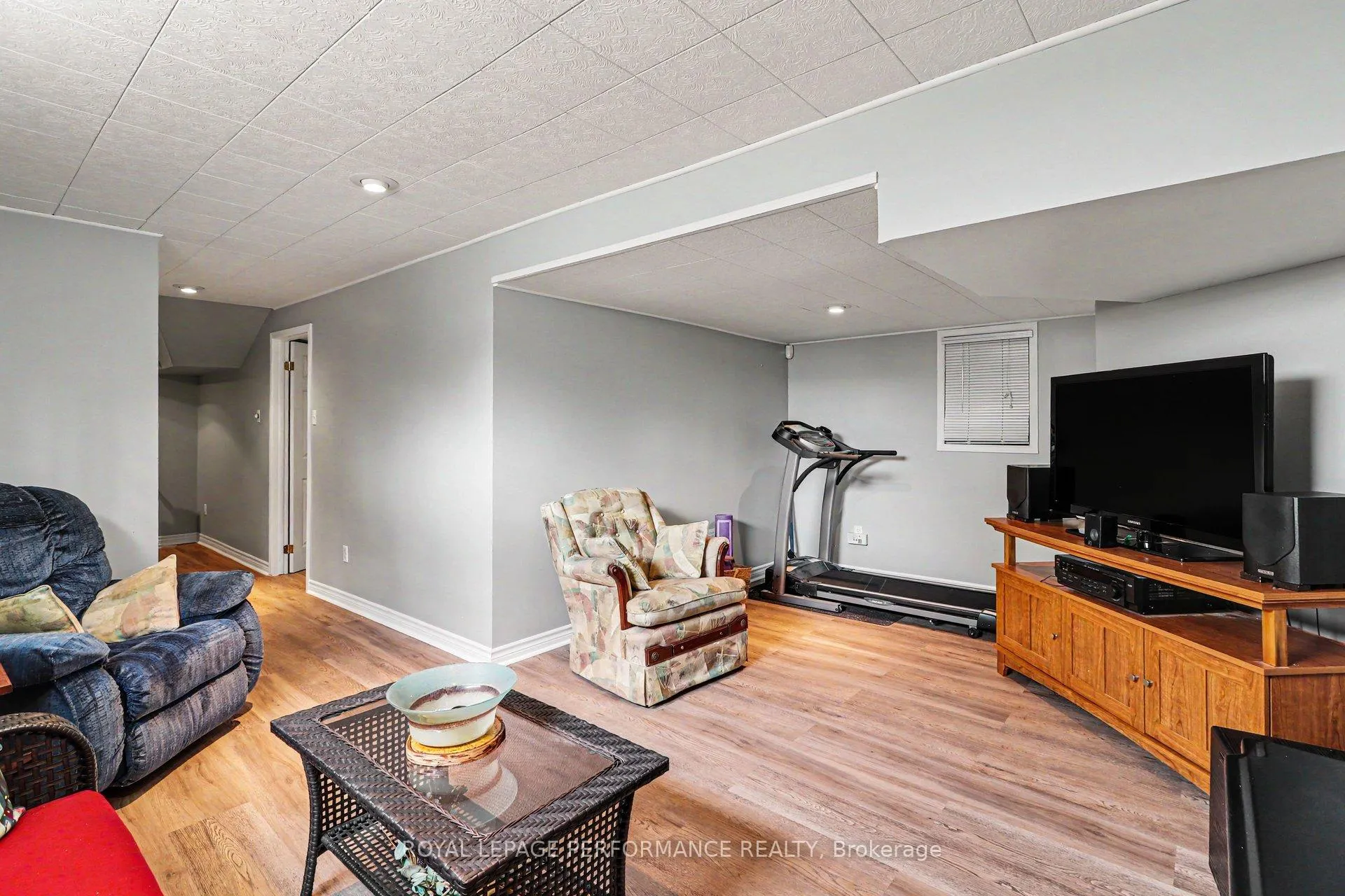 Photo 28 of 1702 Jobin Crescent, Ottawa, Carson Grove — HOMEH
