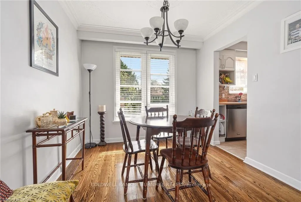Photo 11 of 452 Third Line, Oakville, West — HOMEH