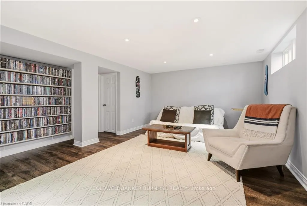 Photo 24 of 452 Third Line, Oakville, West — HOMEH