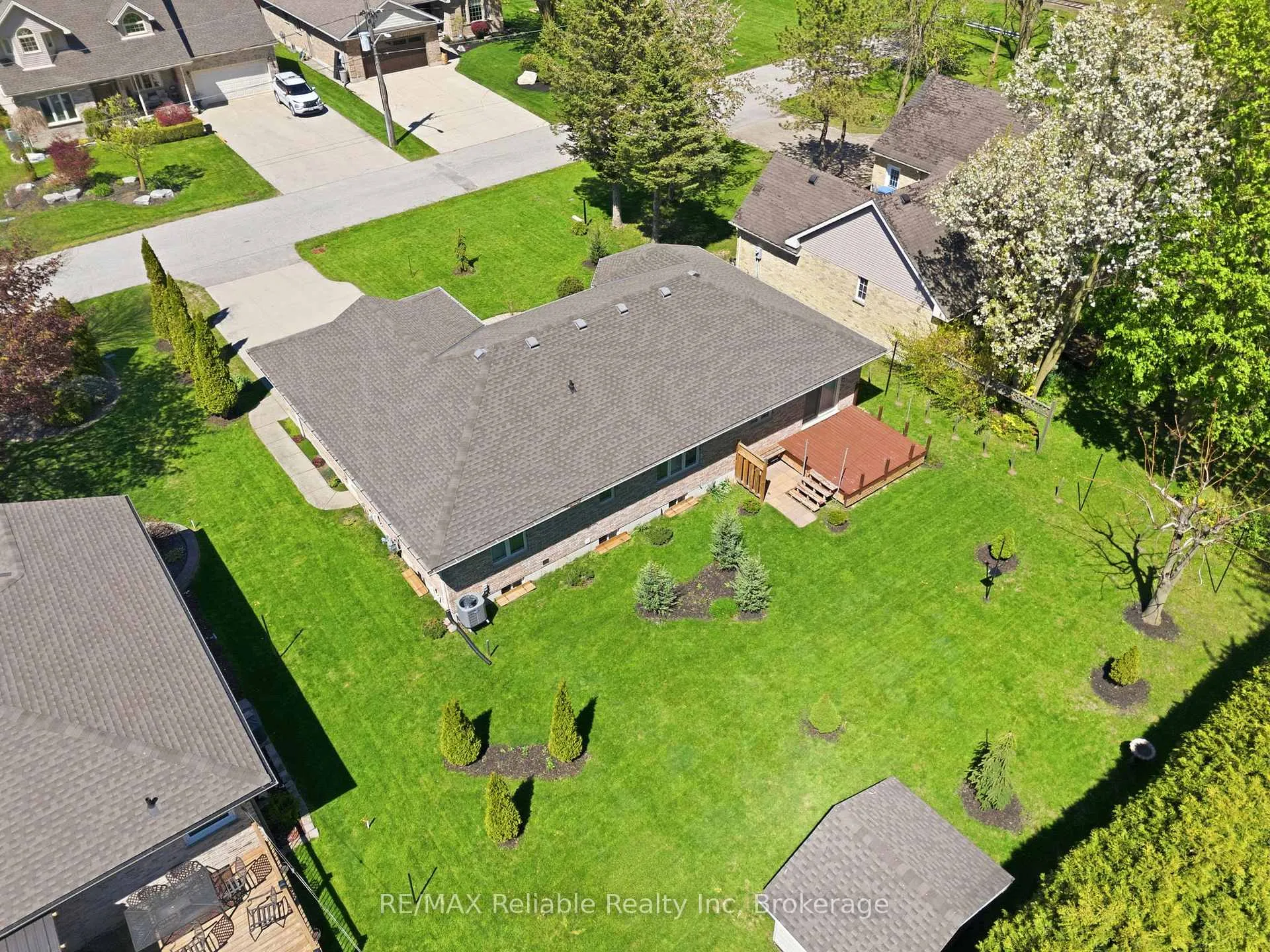 Photo 29 of 235 Willis Way, South Huron, Exeter — HOMEH